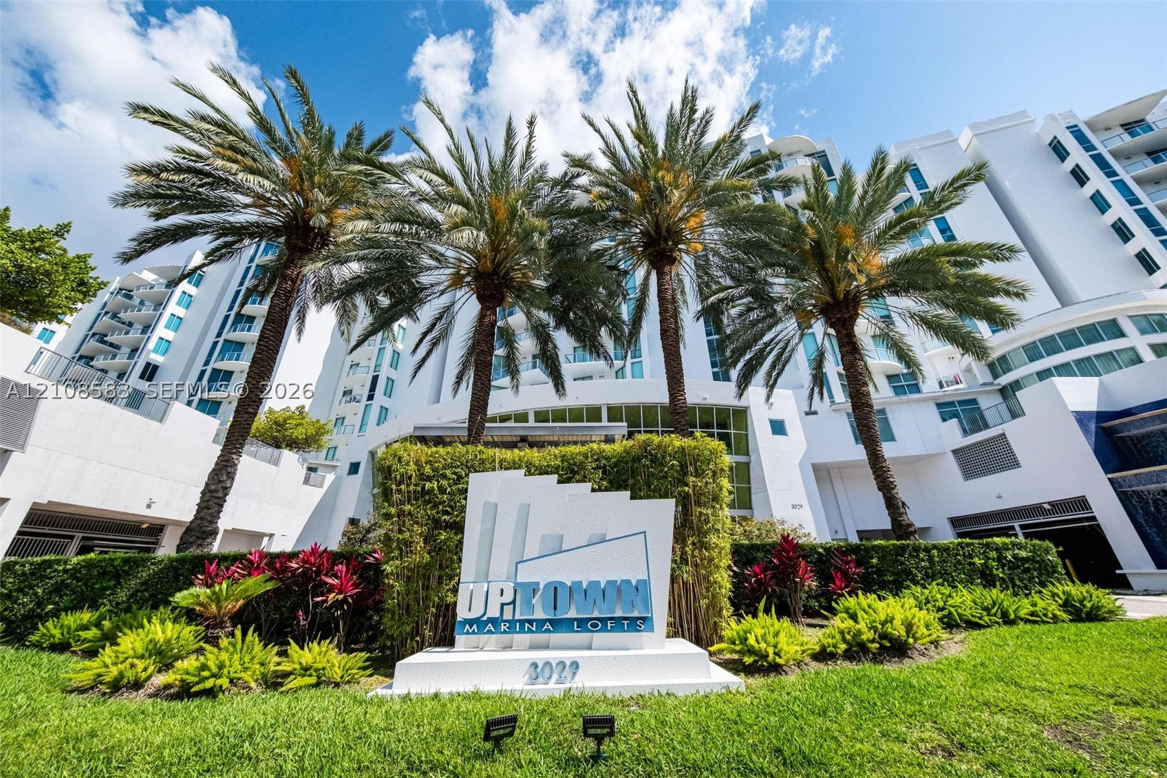 3029 NE 188th St #910, Aventura FL 33180