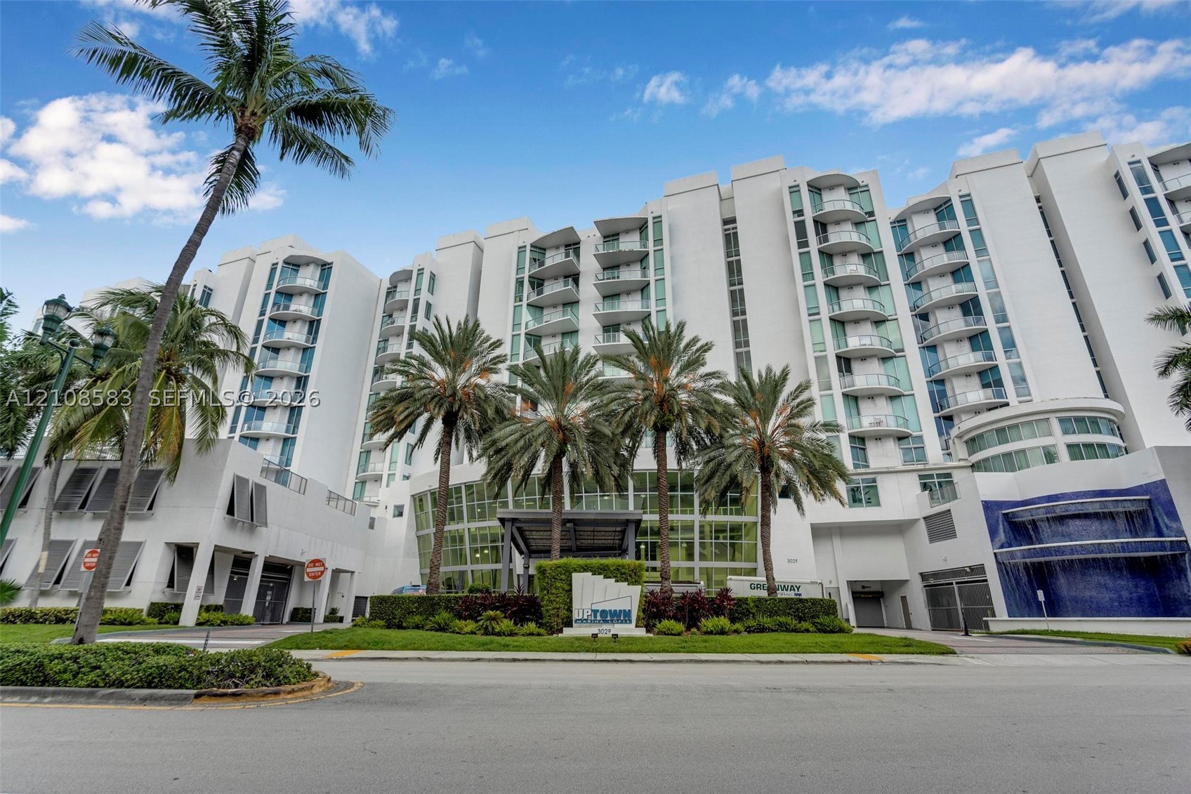 3029 NE 188th St #910, Aventura FL 33180