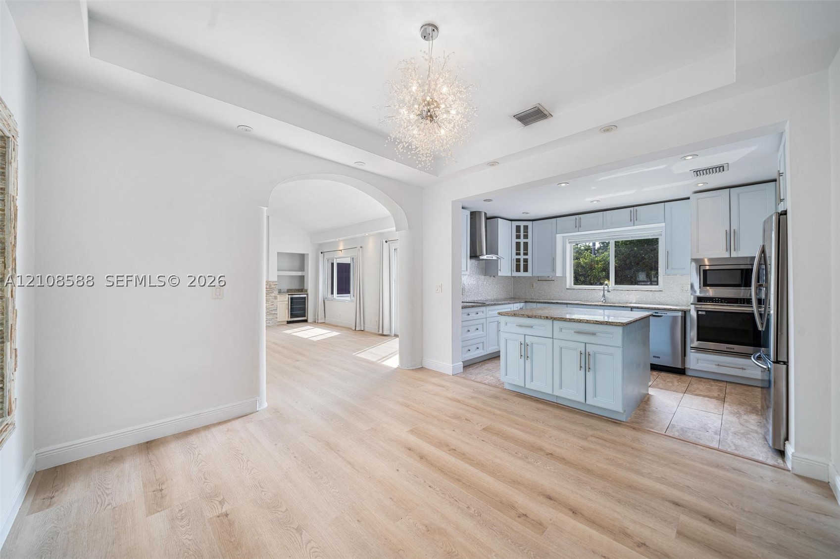 7730 Beachview Dr, North Bay Village FL 33141