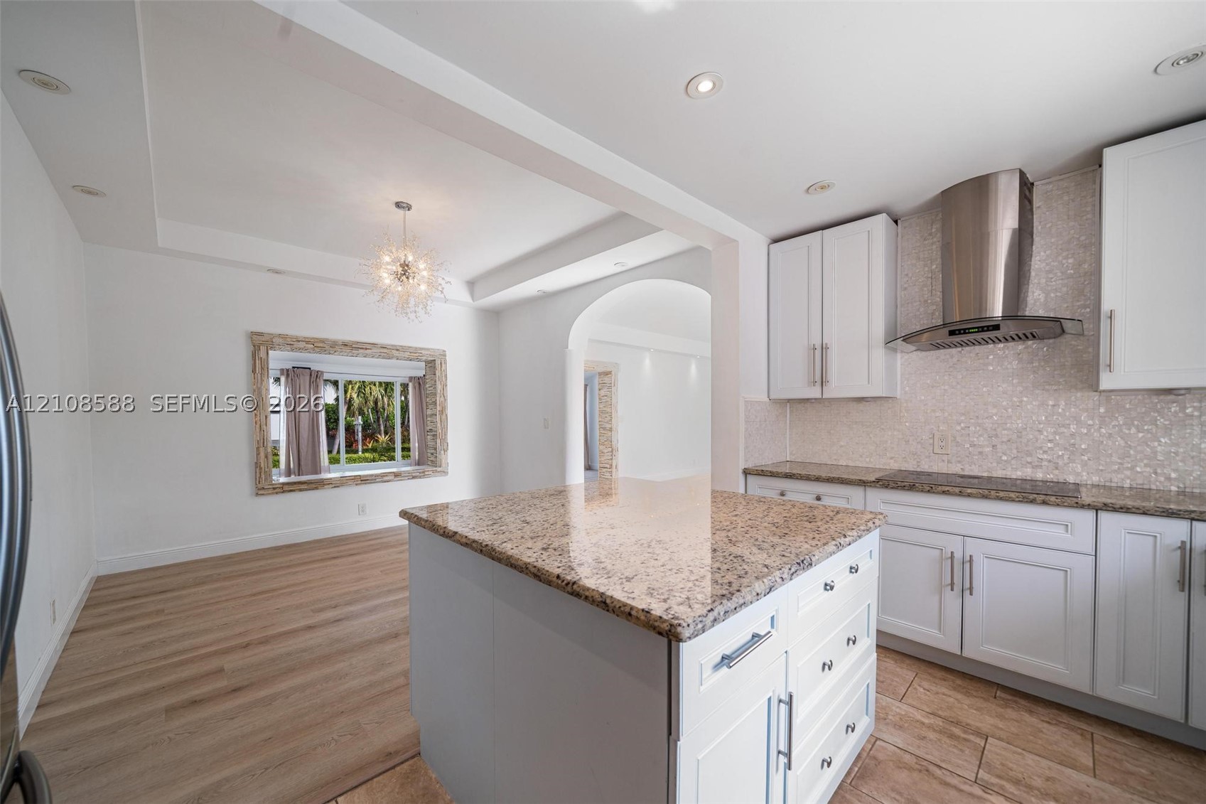 7730 Beachview Dr, North Bay Village FL 33141
