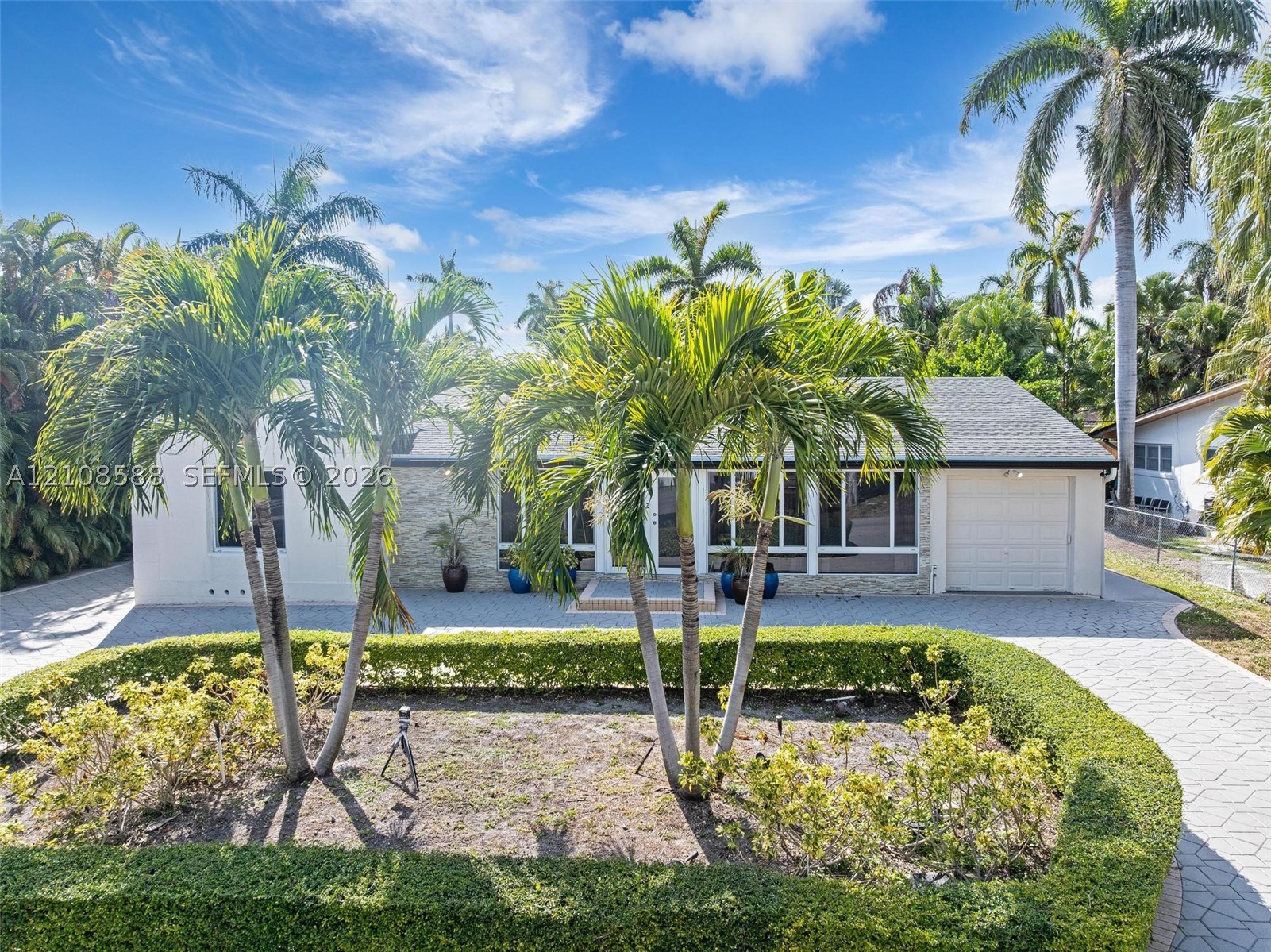 7730 Beachview Dr, North Bay Village FL 33141