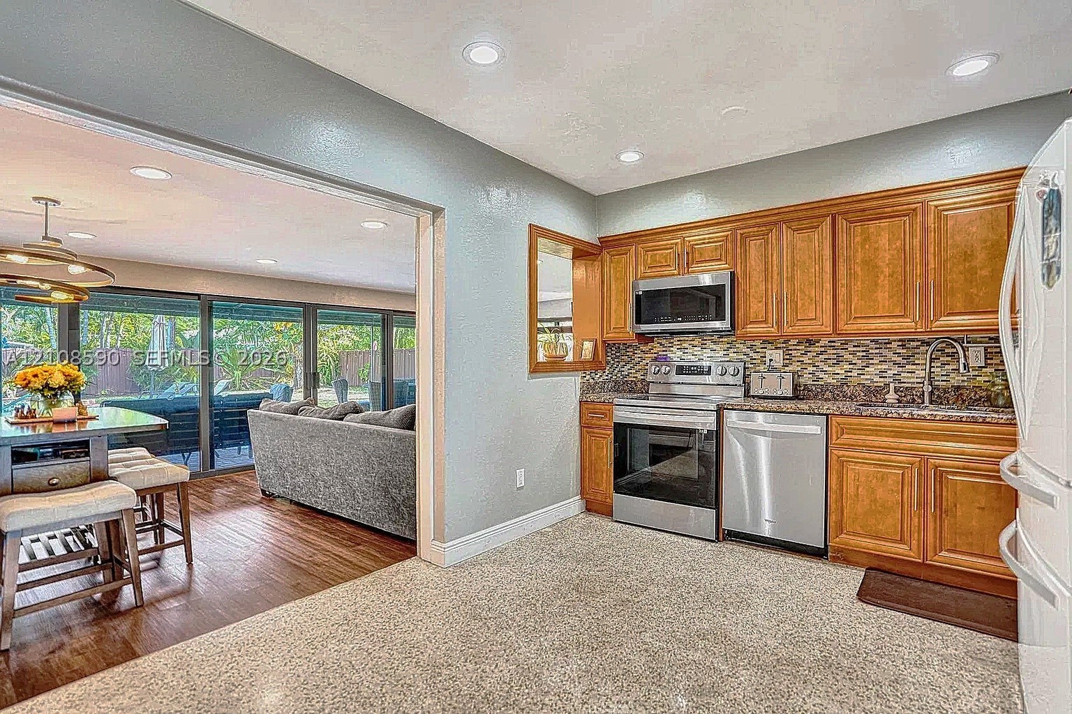 1728 NE 17th Ter, Fort Lauderdale FL 33305