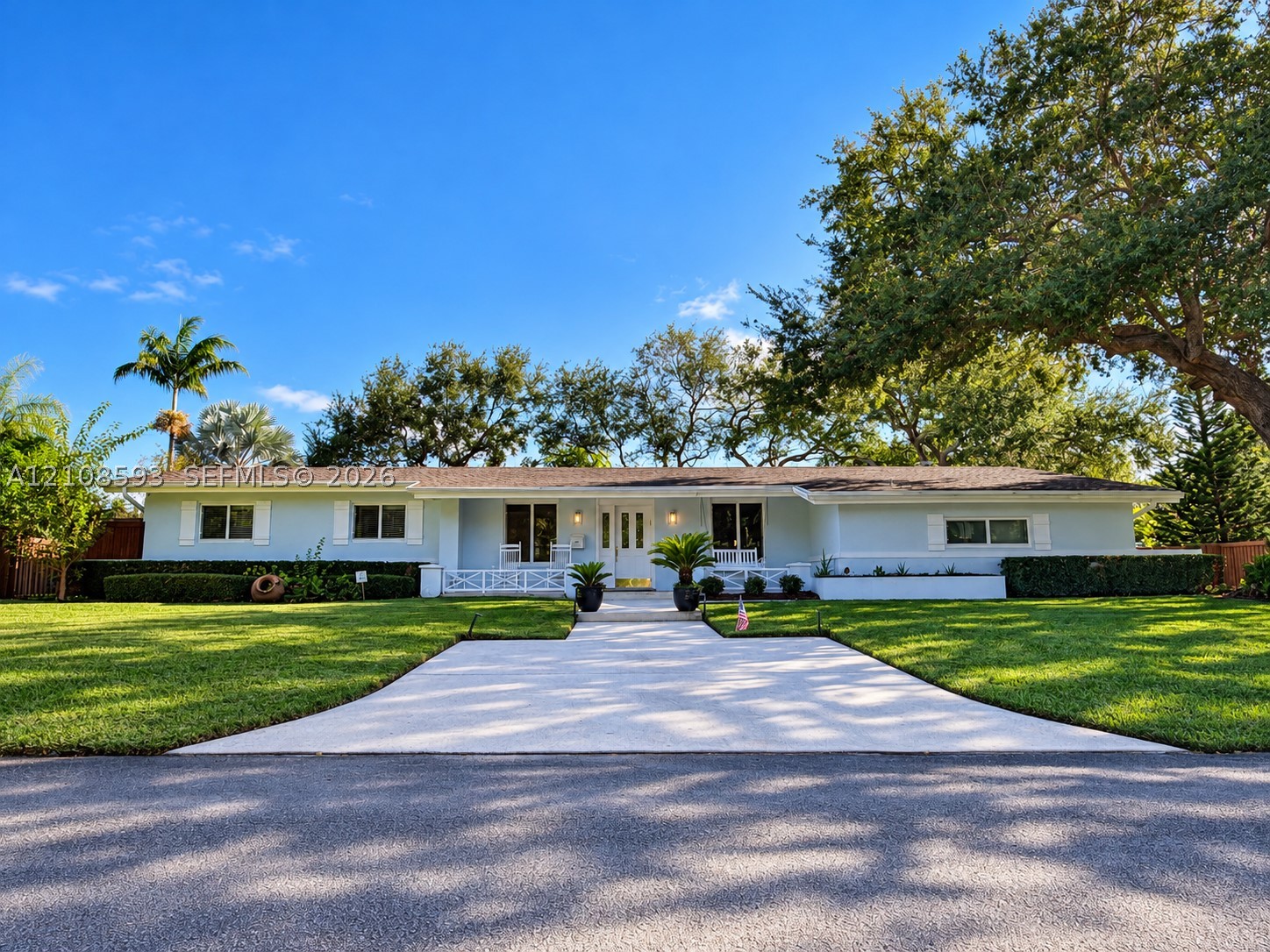 8230 SW 151st St, Palmetto Bay FL 33158