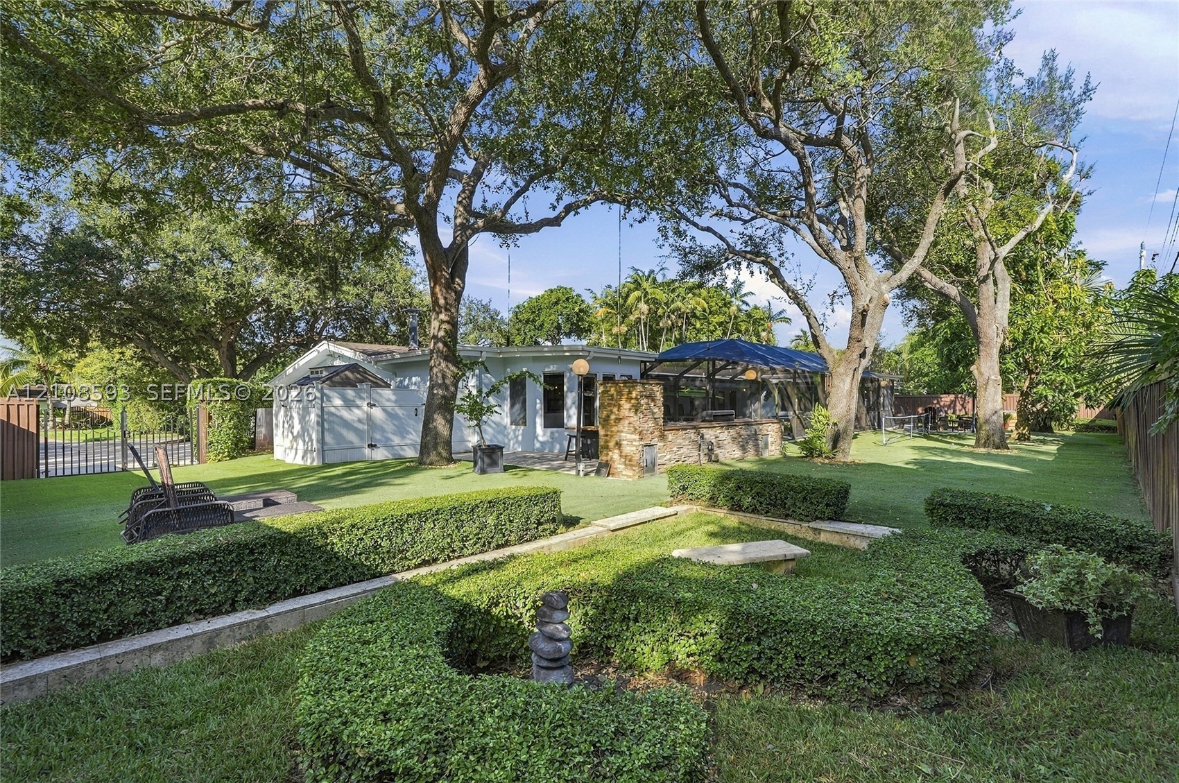 8230 SW 151st St, Palmetto Bay FL 33158