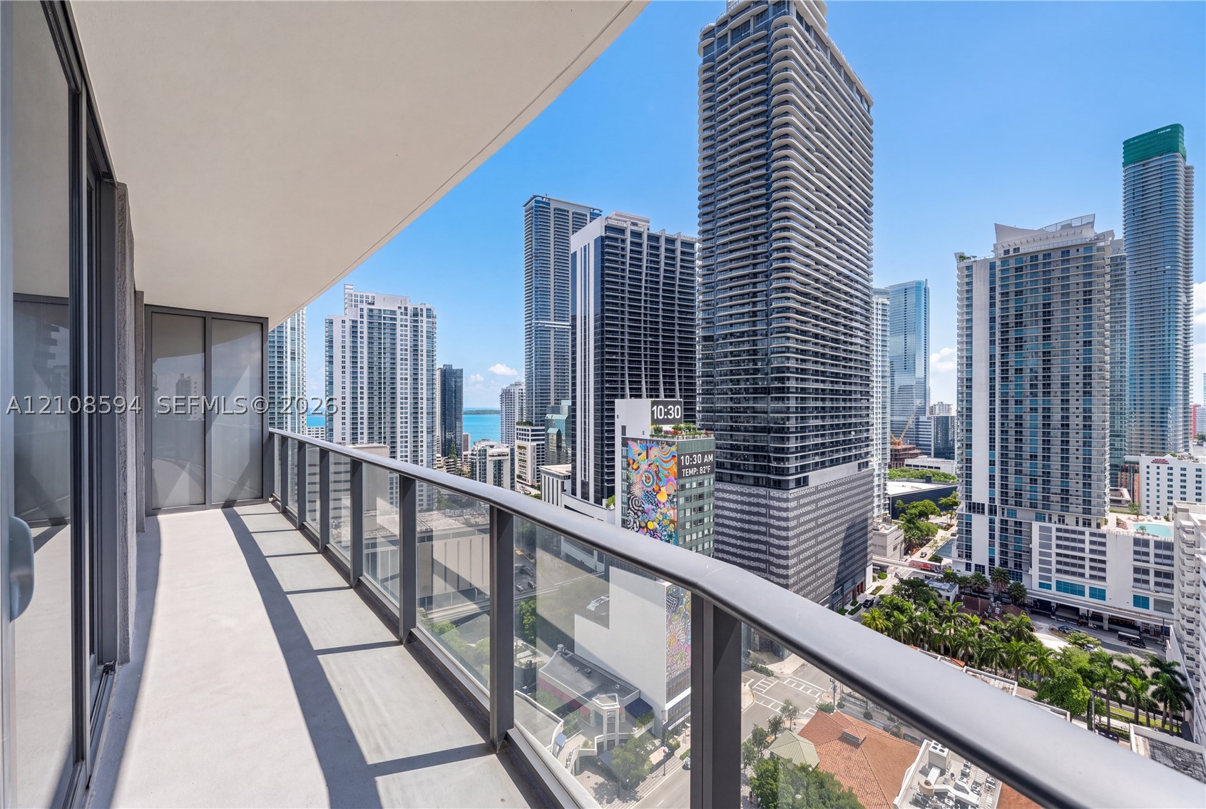 45 SW 9th St #2206, Miami FL 33130