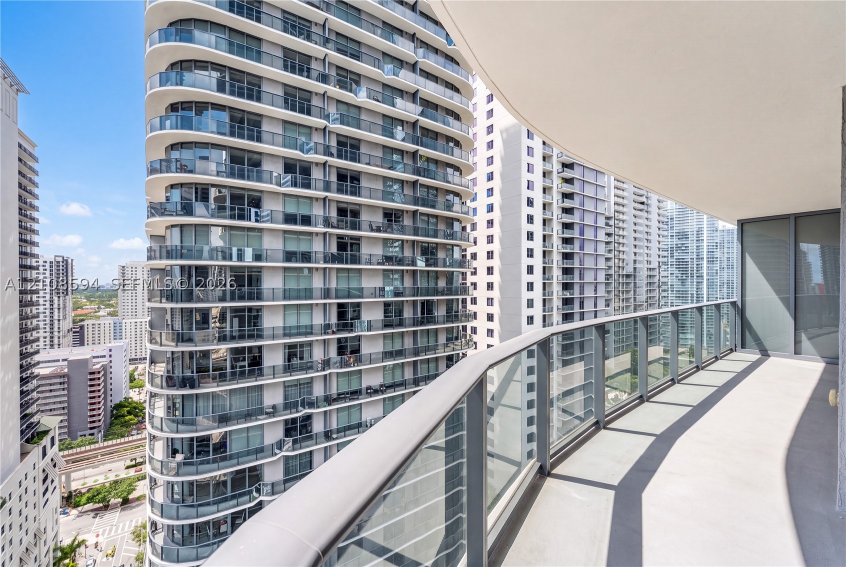 45 SW 9th St #2206, Miami FL 33130
