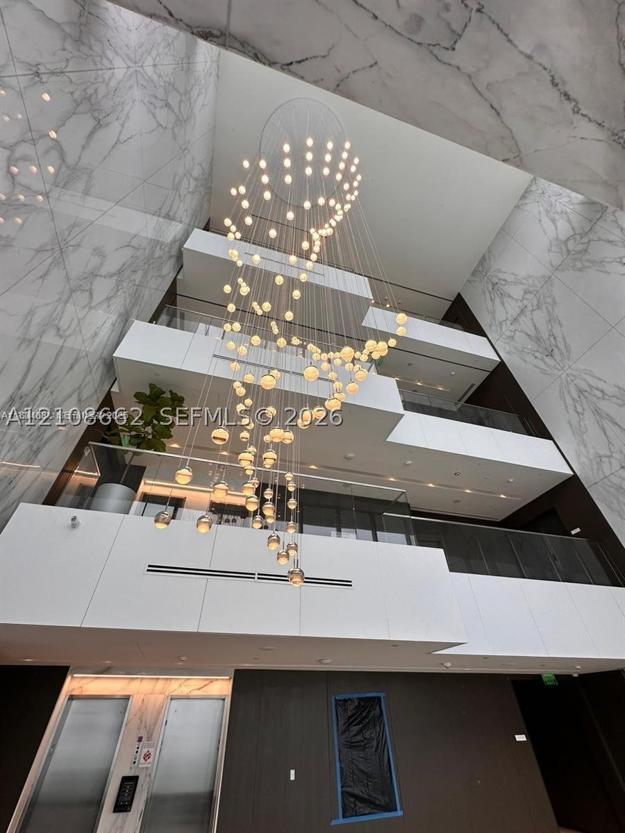 300 Biscayne Boulevard #2709W, Miami FL 33131