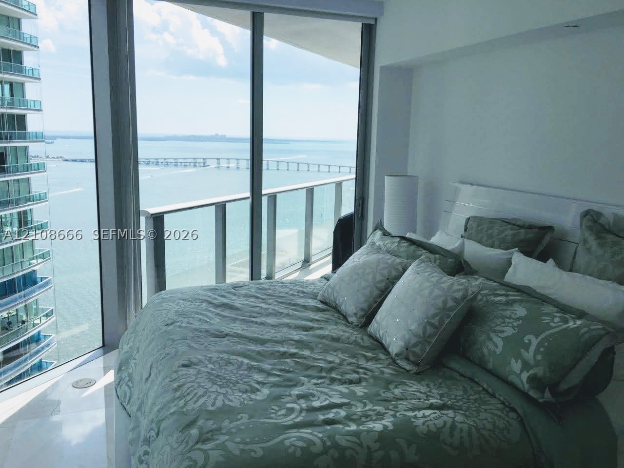 1300 Brickell Bay Dr #3506, Miami FL 33131