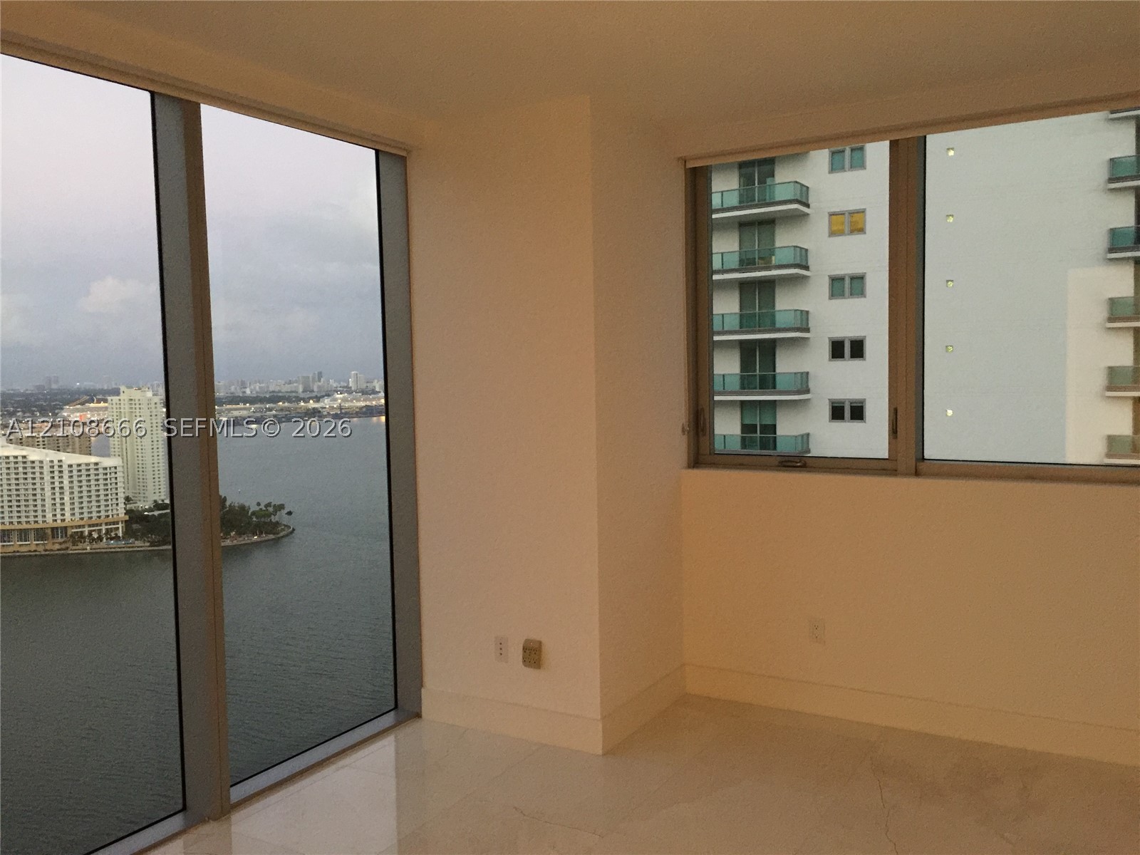 1300 Brickell Bay Dr #3506, Miami FL 33131