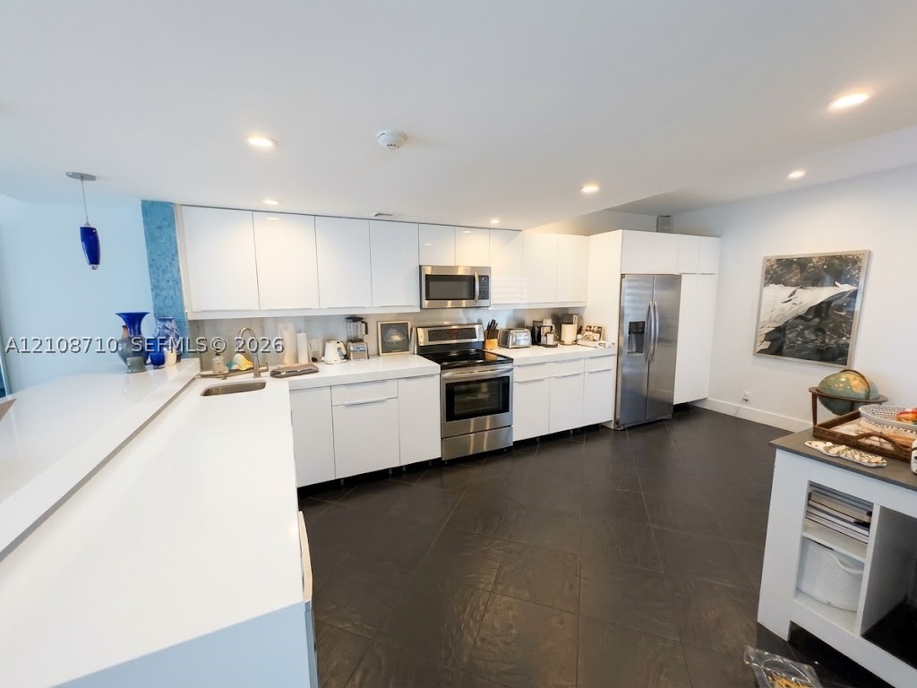 3630 Yacht Club Dr #605, Aventura FL 33180