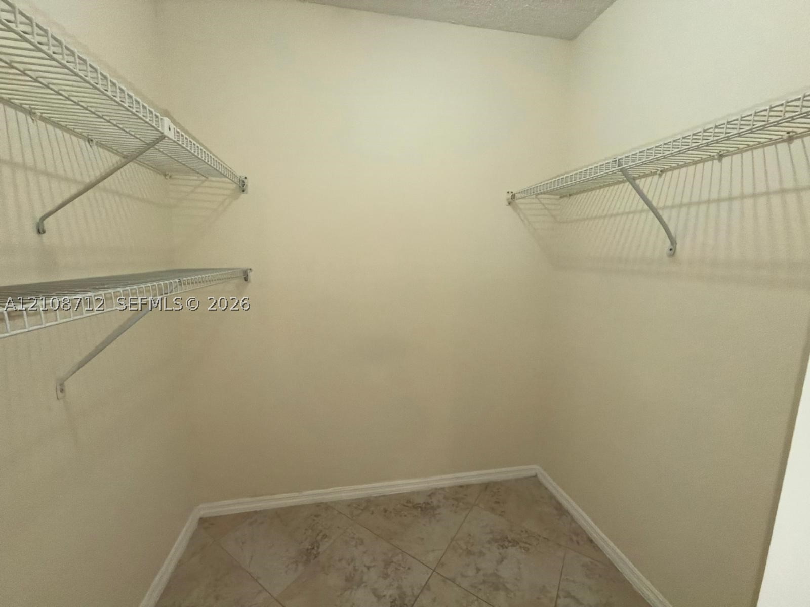 379 Lakeview Dr #205, Weston FL 33326