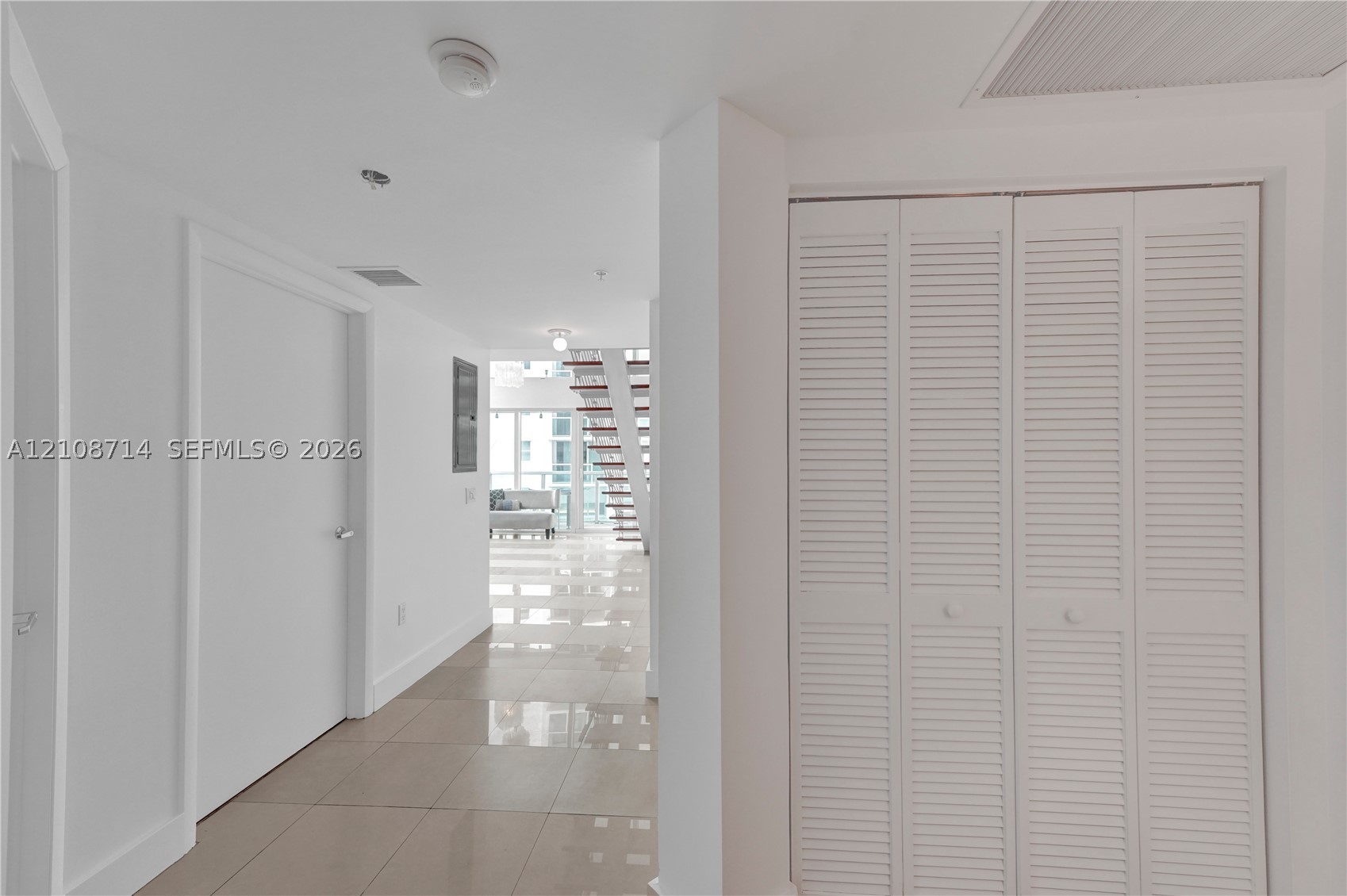 41 SE 5th St #317, Miami FL 33131