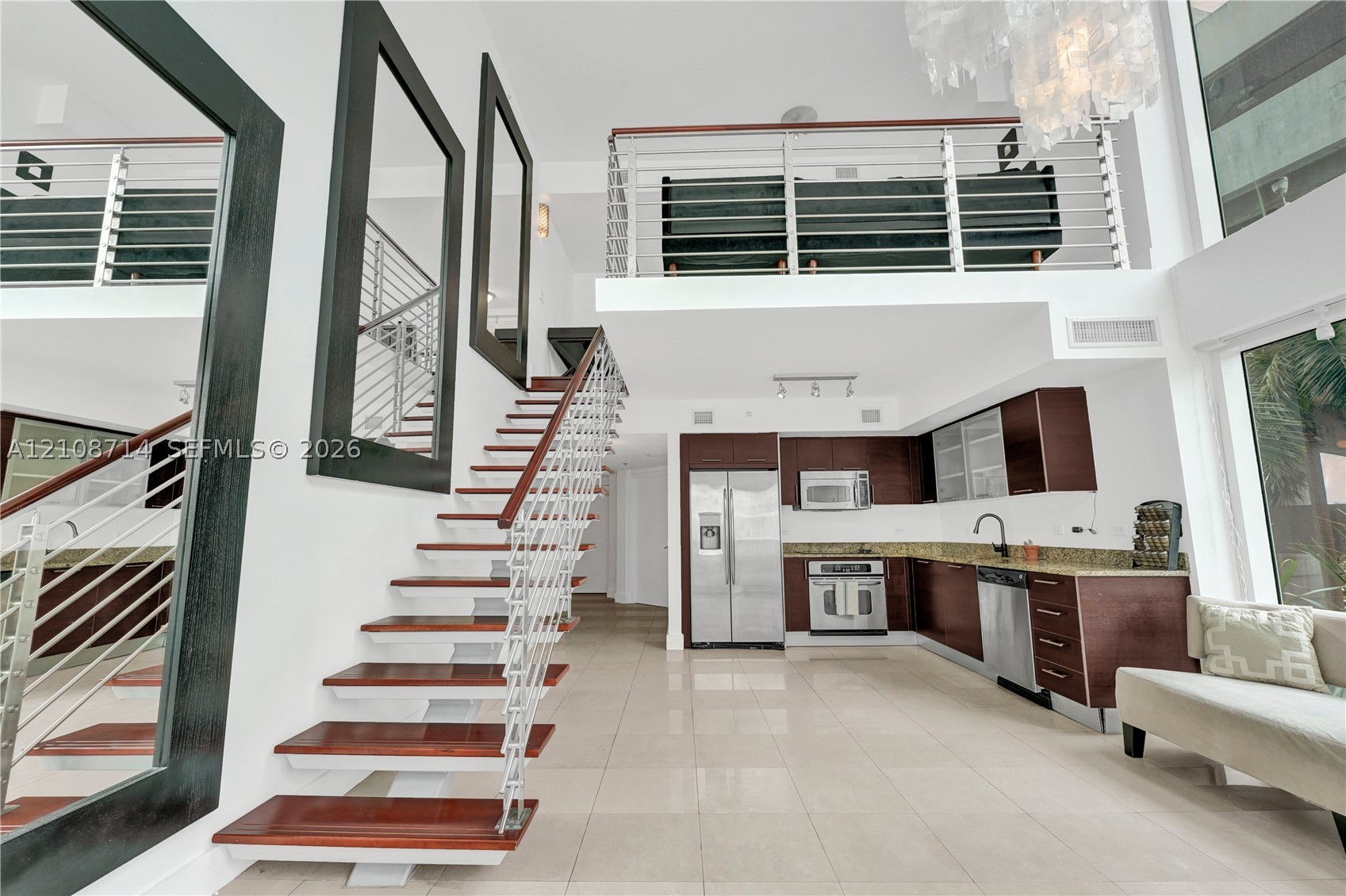 41 SE 5th St #317, Miami FL 33131