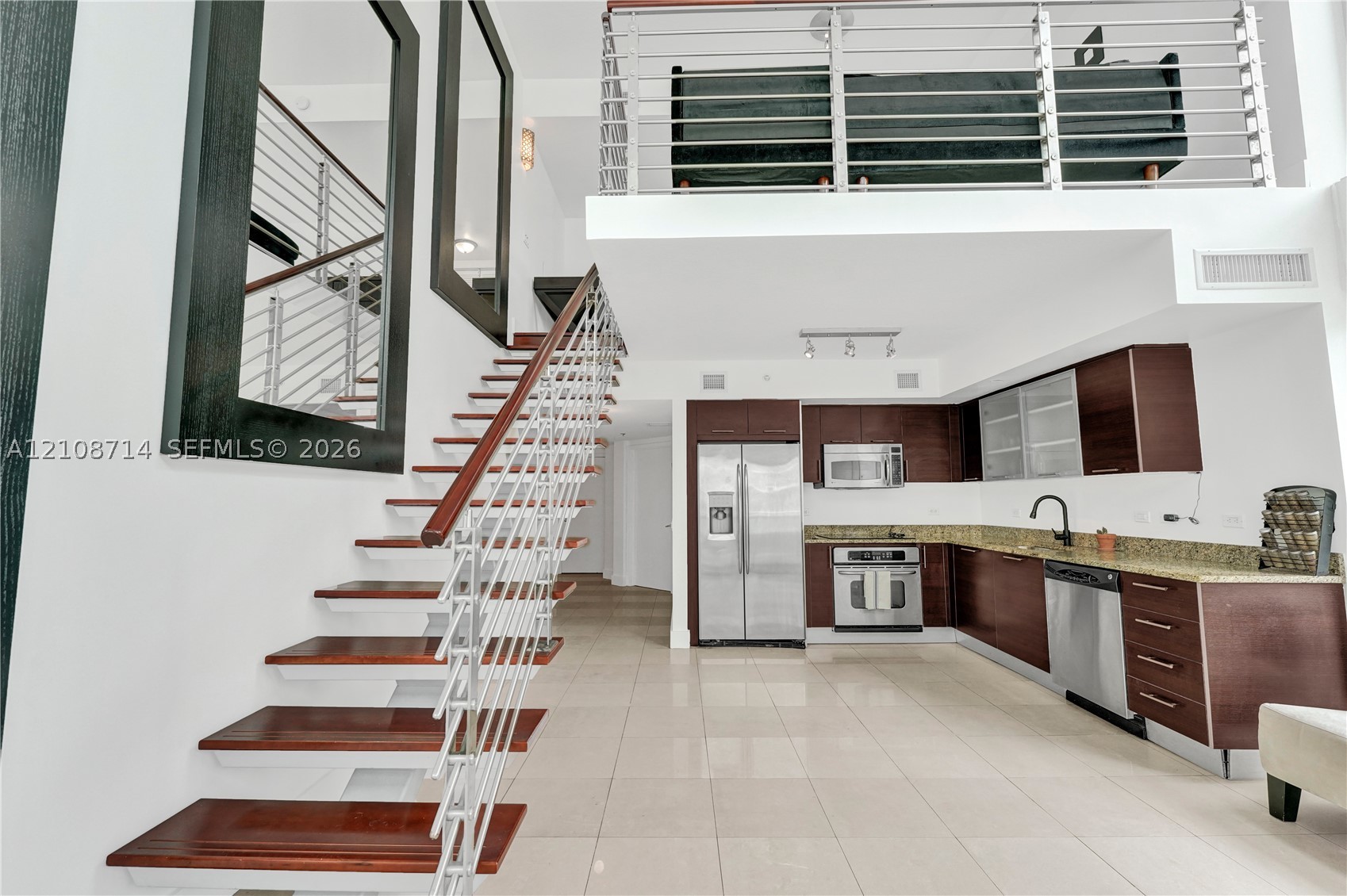41 SE 5th St #317, Miami FL 33131