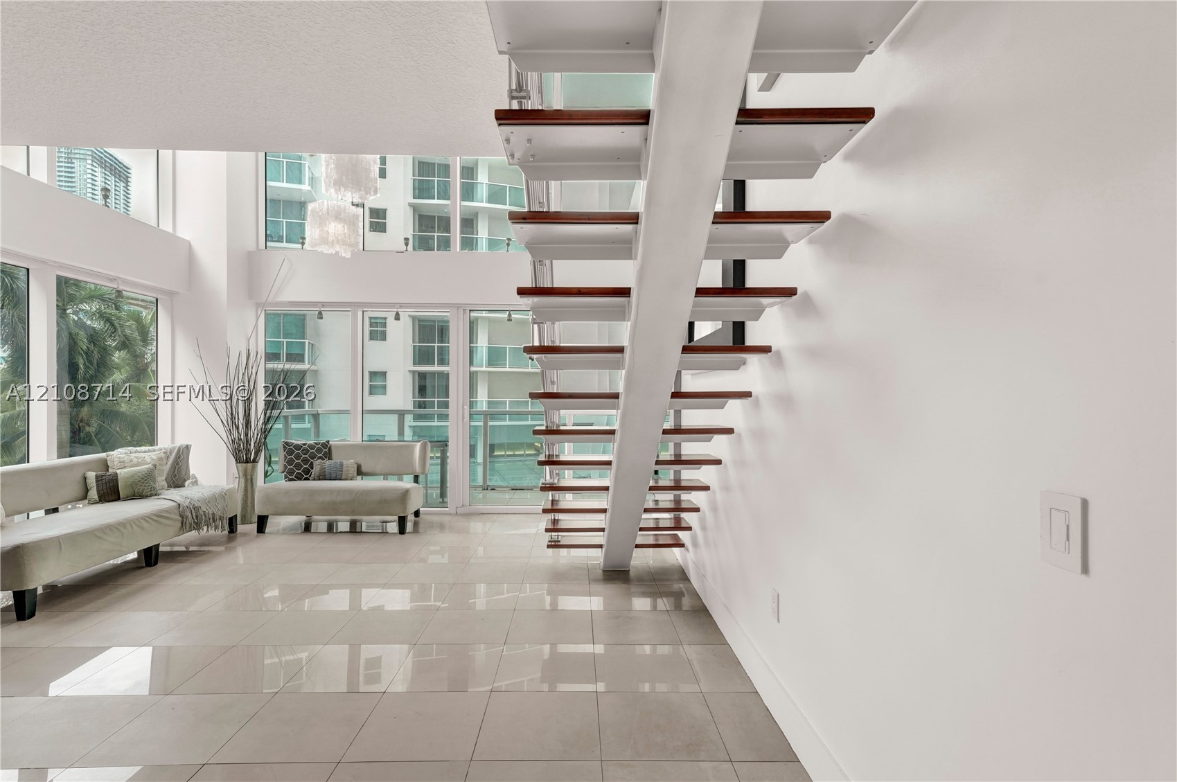 41 SE 5th St #317, Miami FL 33131