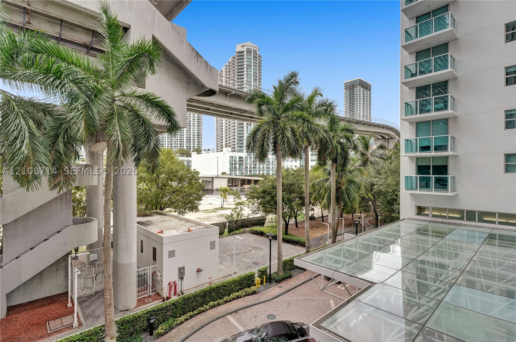 41 SE 5th St #317, Miami FL 33131