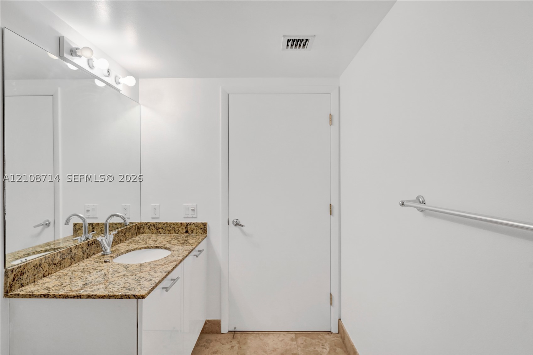 41 SE 5th St #317, Miami FL 33131