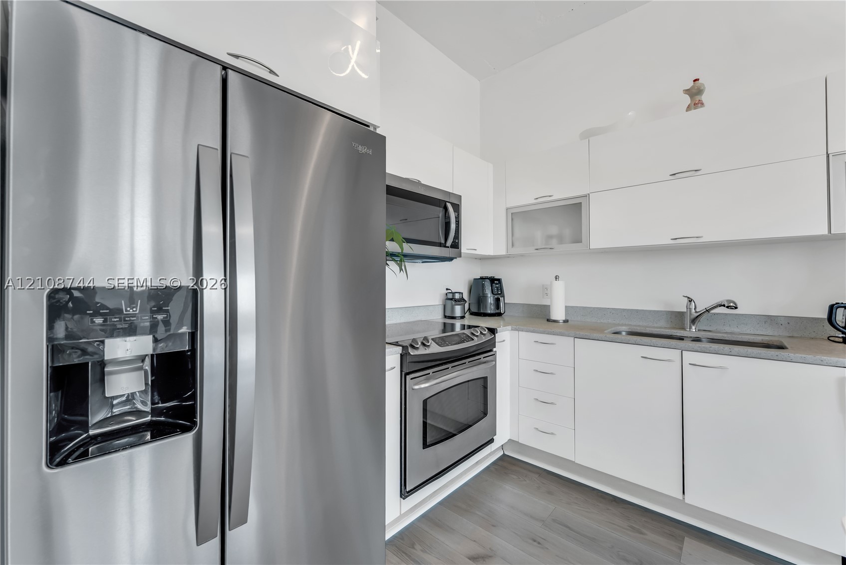 133 NE 2nd Ave #917, Miami FL 33132