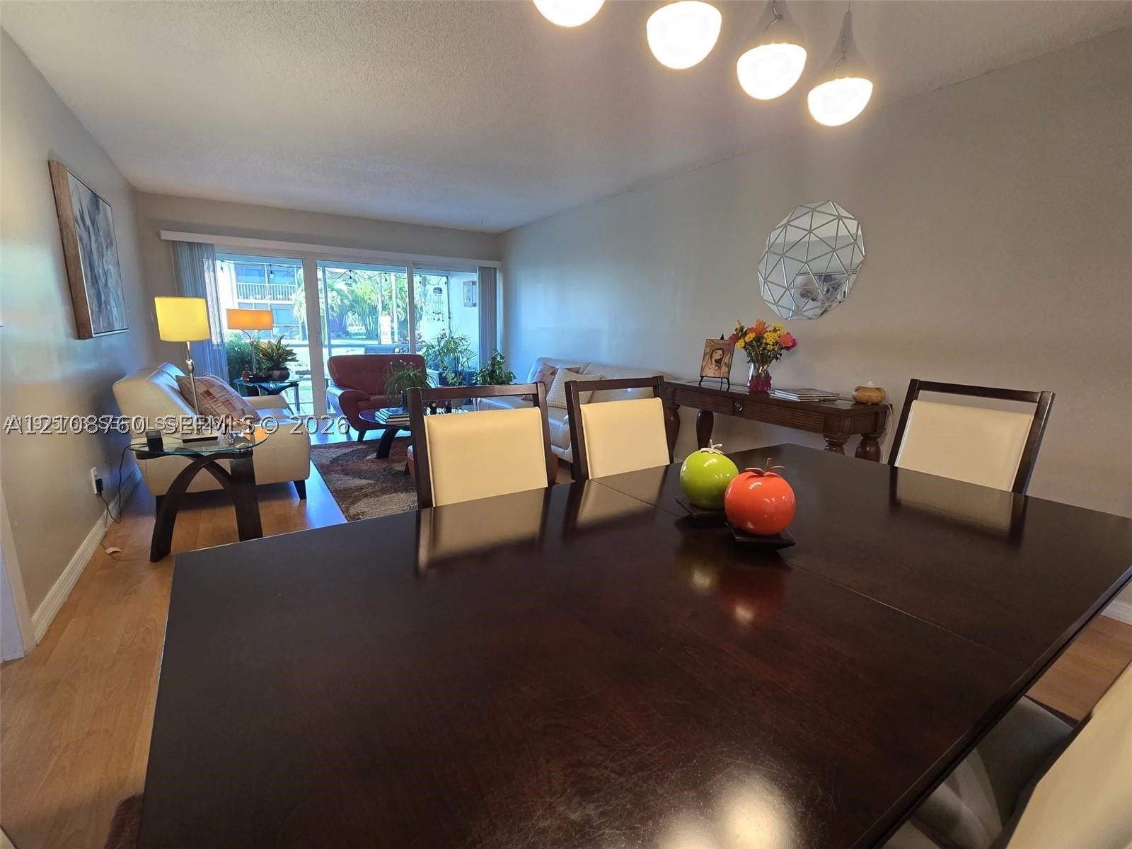 140 Lakeview Dr #111, Weston FL 33326