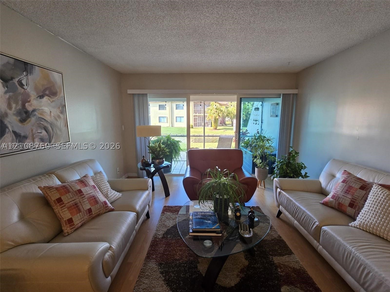 140 Lakeview Dr #111, Weston FL 33326