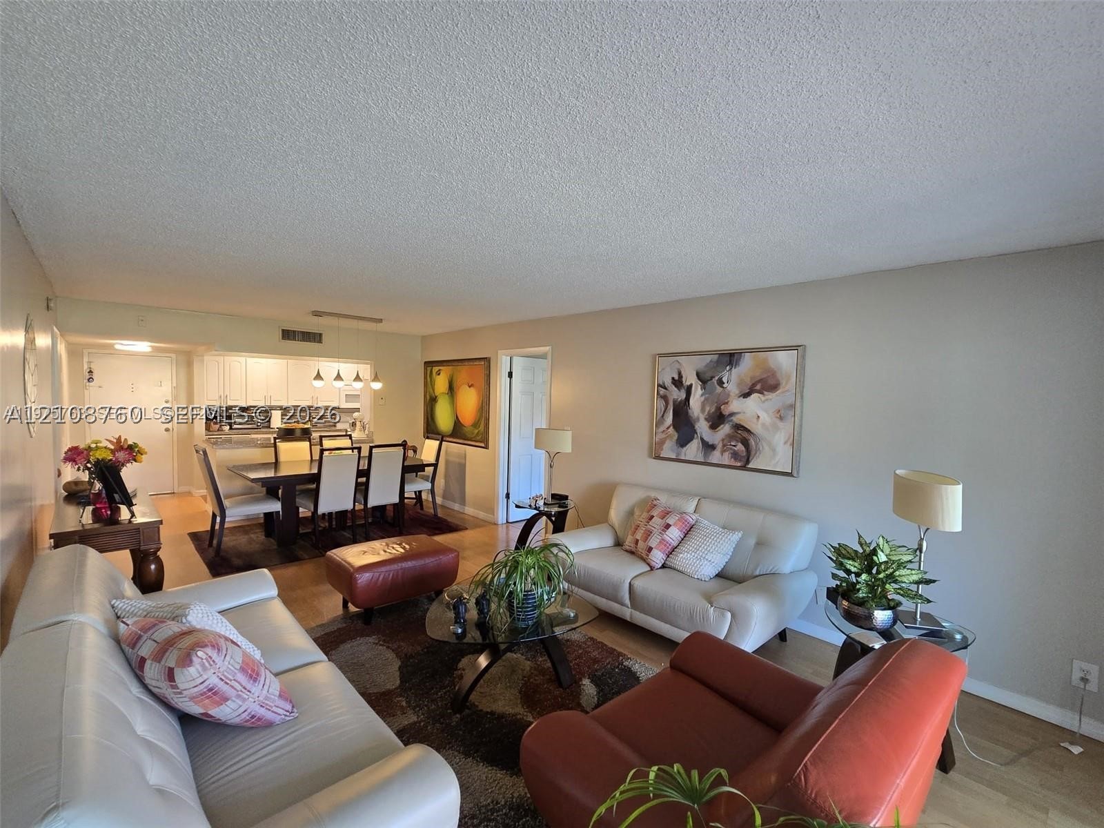 140 Lakeview Dr #111, Weston FL 33326