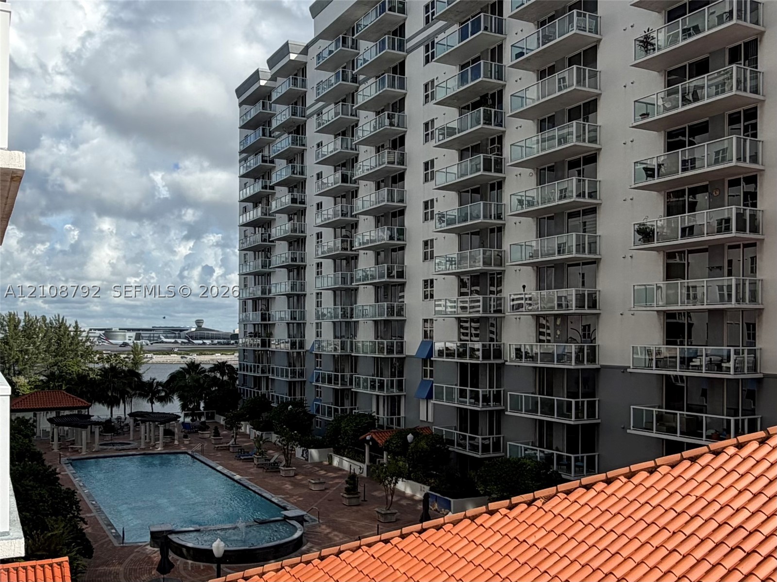 5085 NW 7th St #714, Miami FL 33126