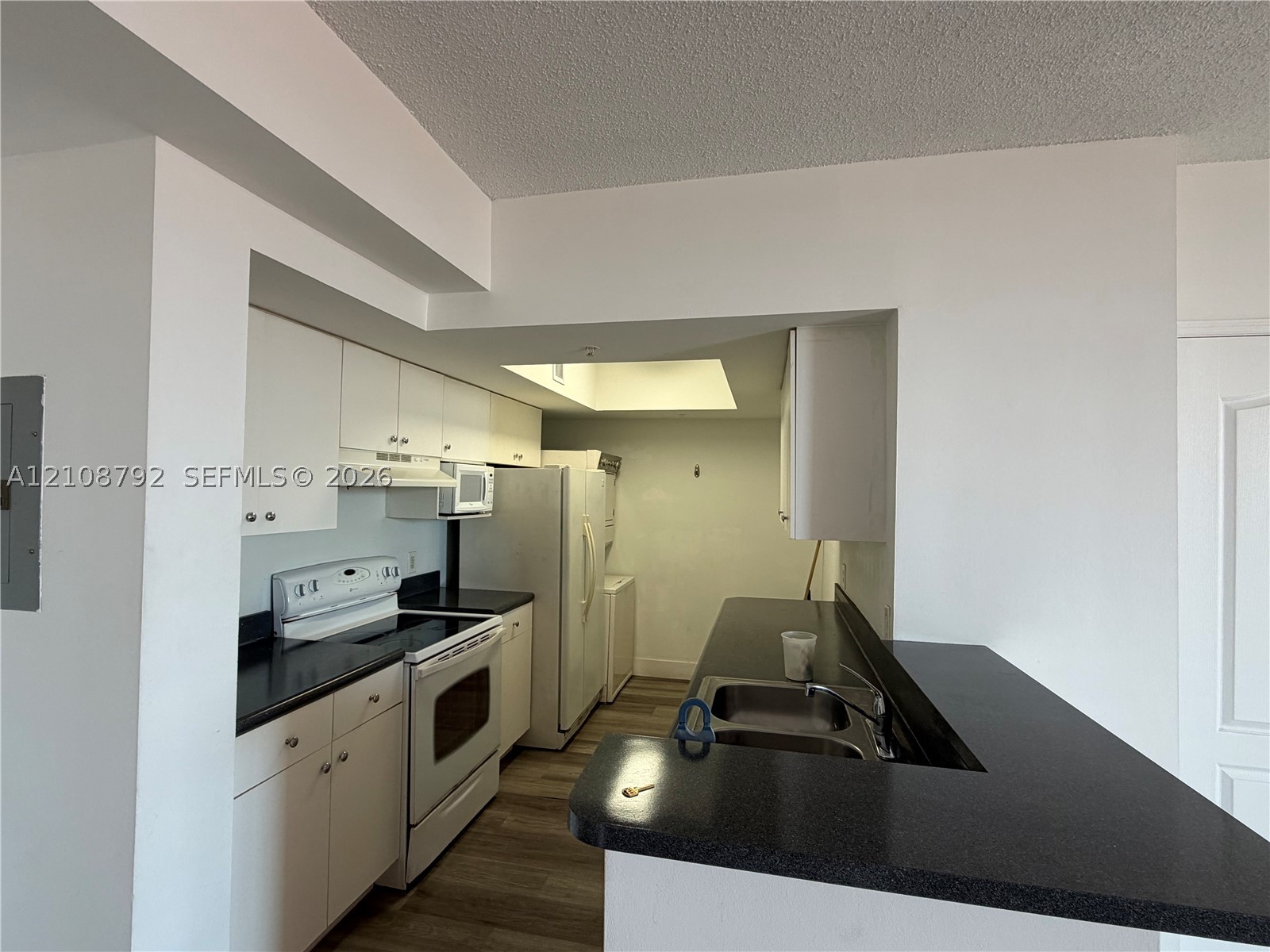 5085 NW 7th St #714, Miami FL 33126