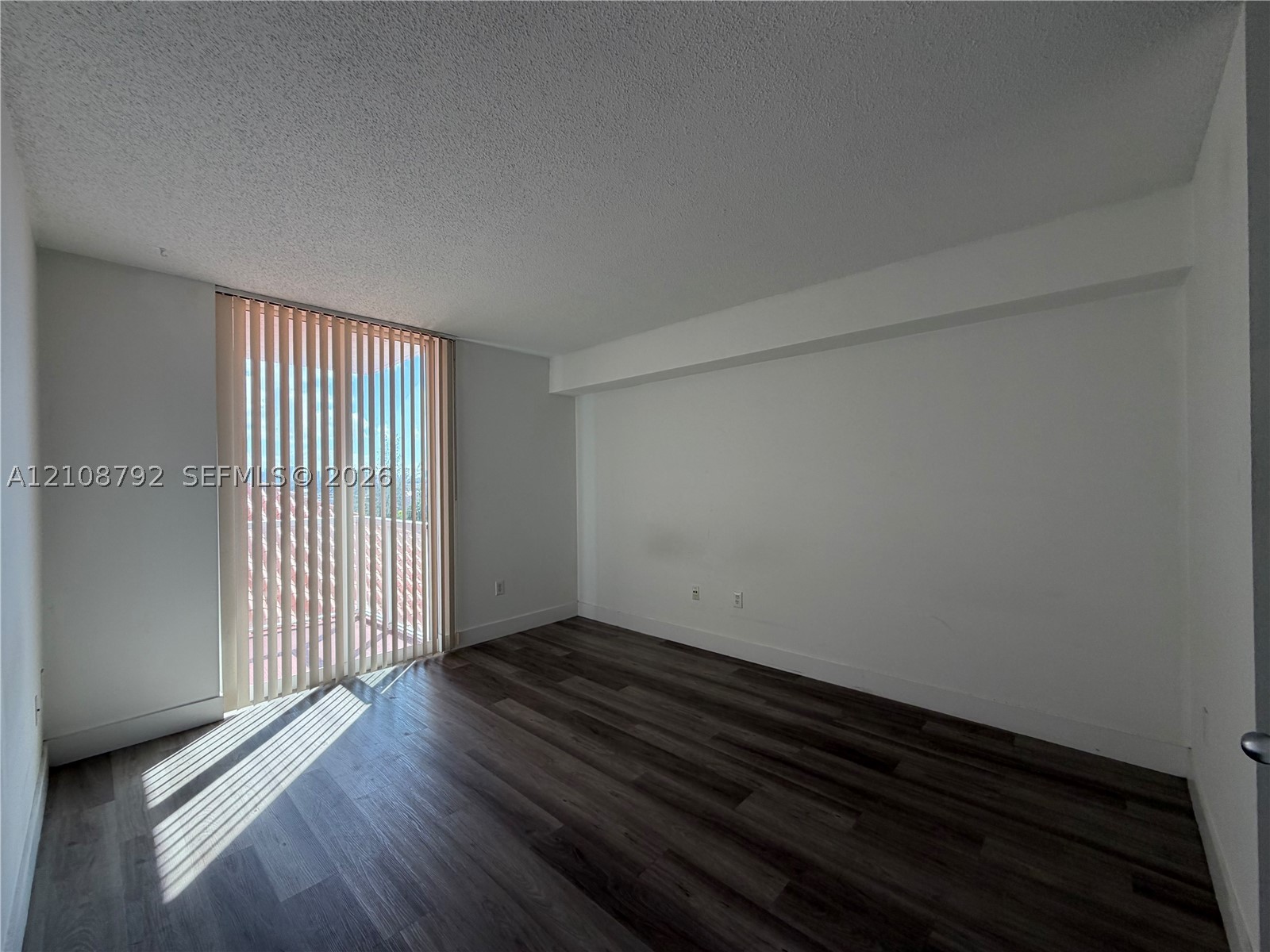 5085 NW 7th St #714, Miami FL 33126