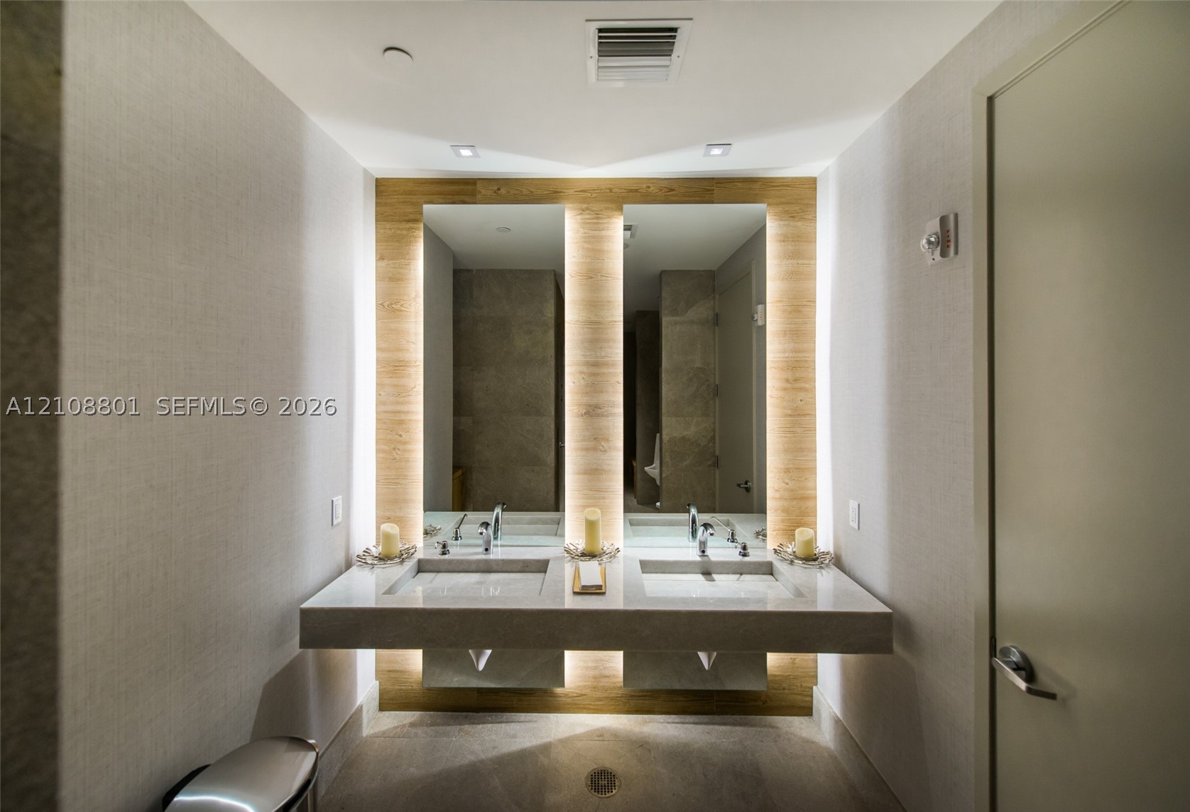 1010 Brickell Ave #3710, Miami FL 33131