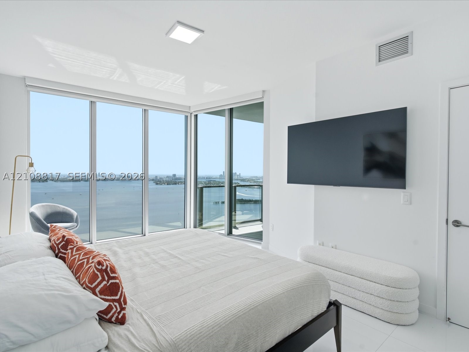 2900 NE 7th Ave #4305, Miami FL 33137