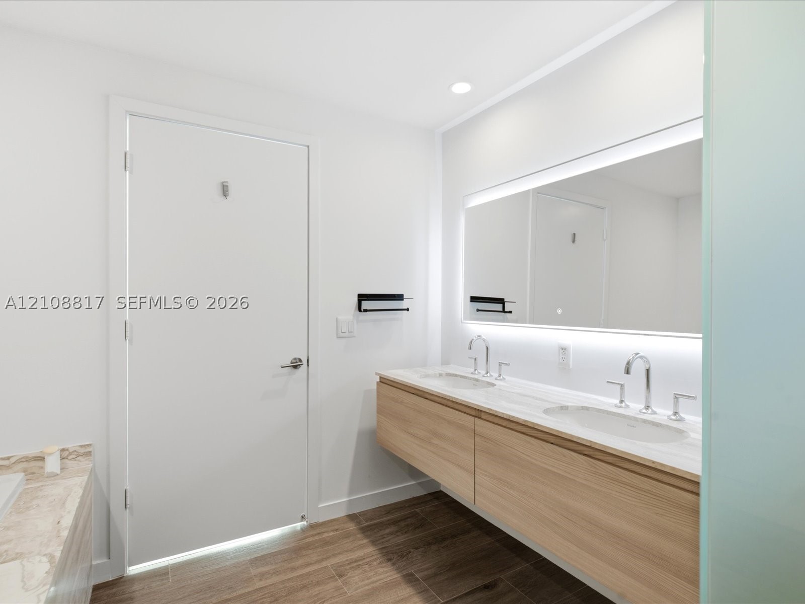 2900 NE 7th Ave #4305, Miami FL 33137