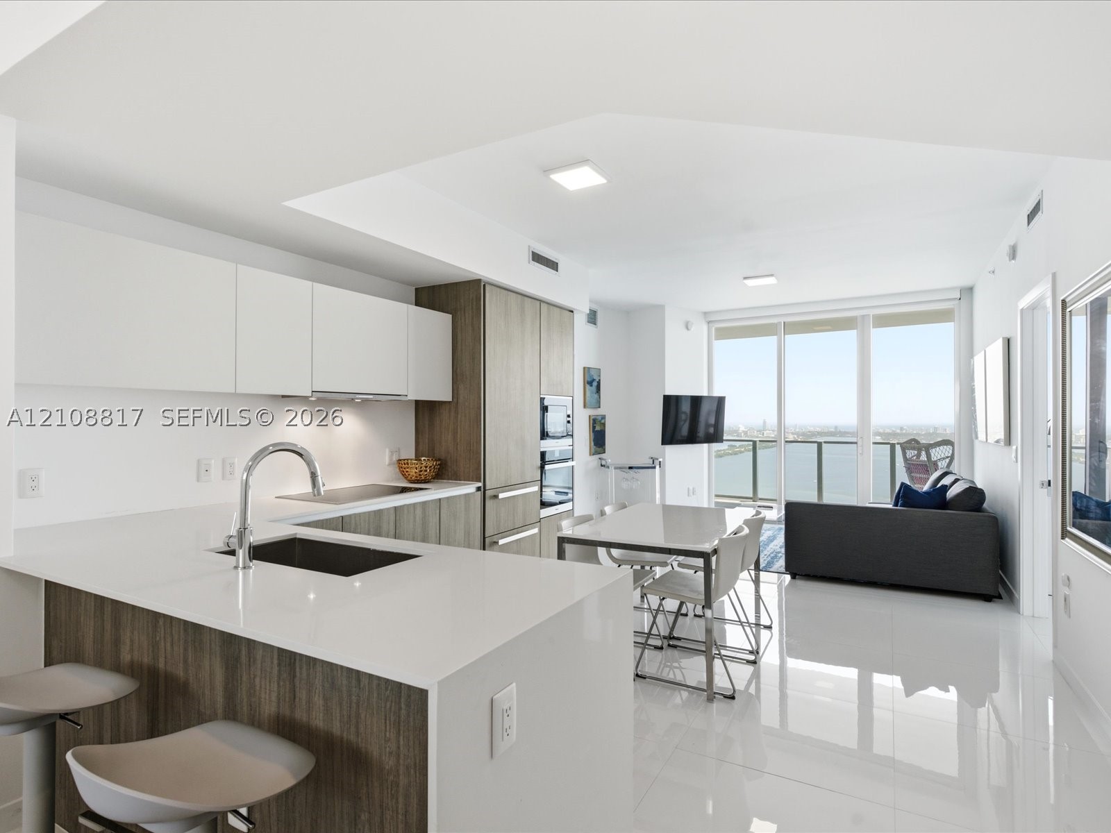 2900 NE 7th Ave #4305, Miami FL 33137
