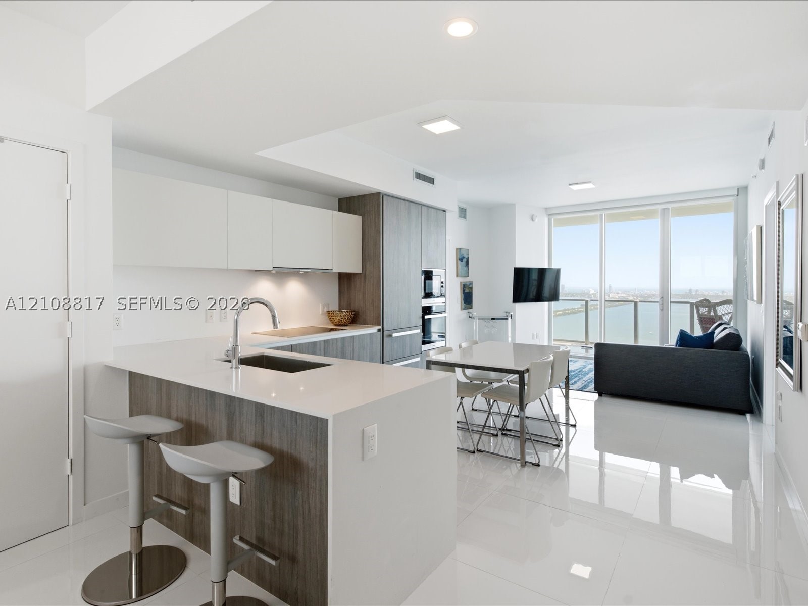 2900 NE 7th Ave #4305, Miami FL 33137