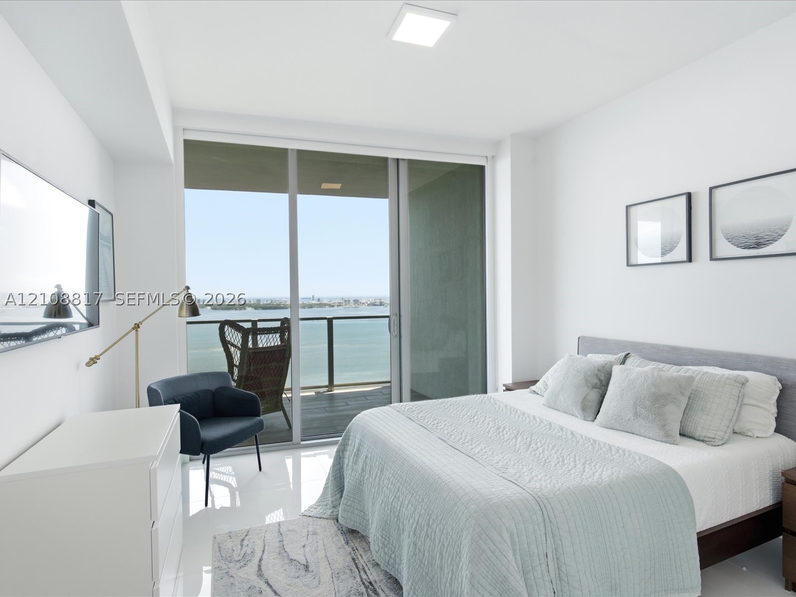 2900 NE 7th Ave #4305, Miami FL 33137