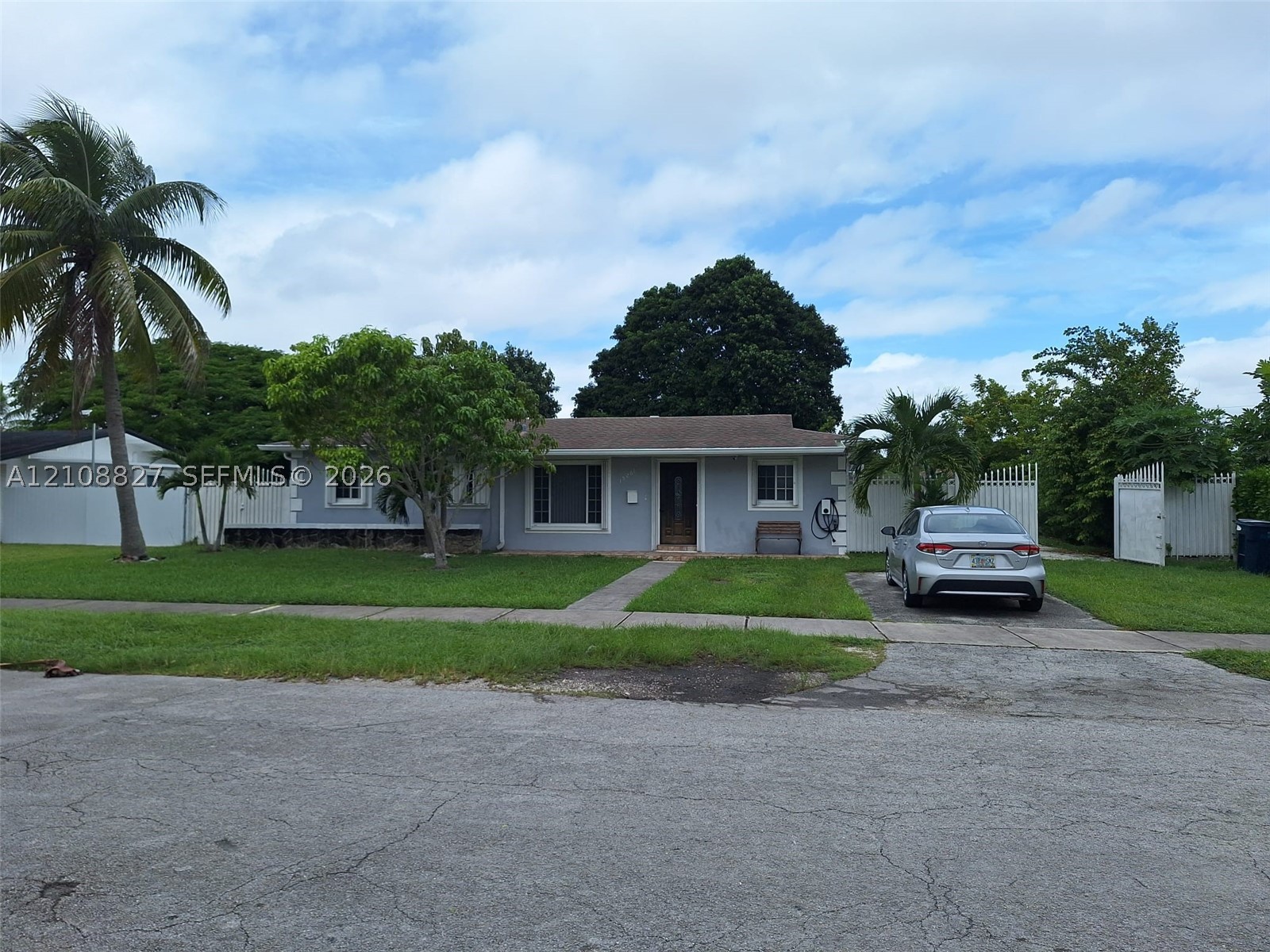 15261 SW 102nd Ct, Miami FL 33157