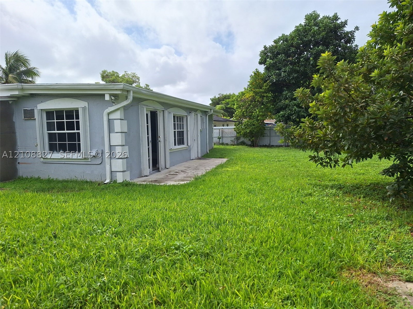 15261 SW 102nd Ct, Miami FL 33157