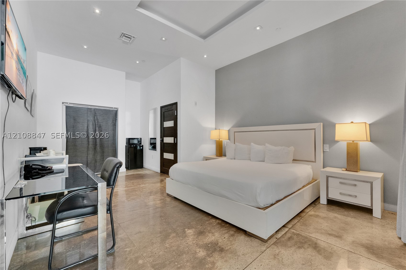 524 Ocean Dr, Miami Beach FL 33139