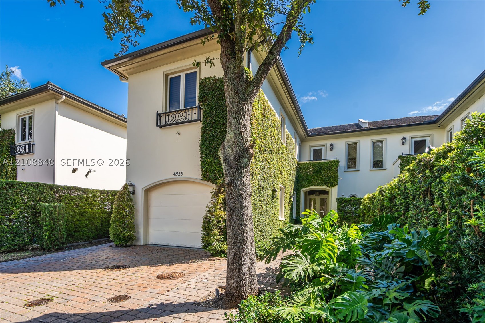 4815 University Dr, Coral Gables FL 33146