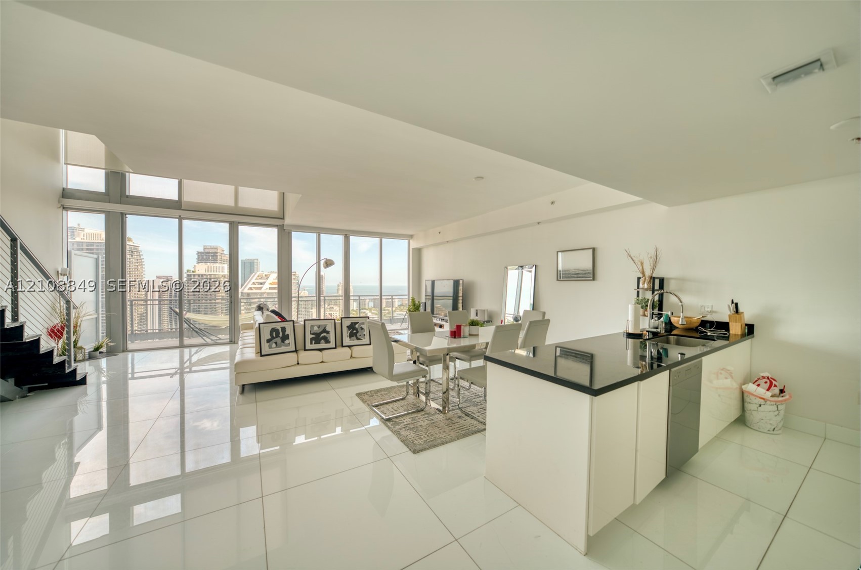 92 SW 3rd St #5203, Miami FL 33130