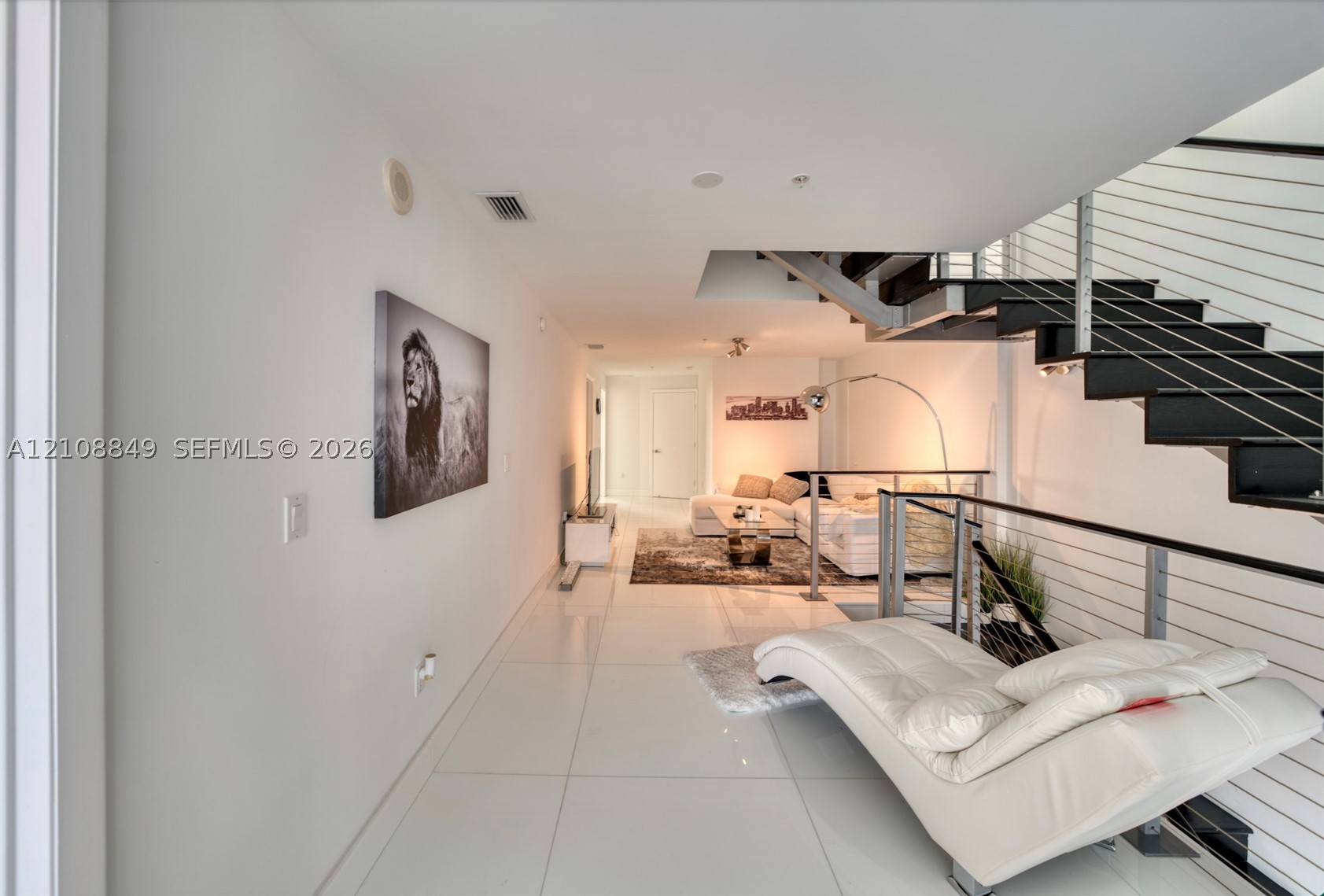 92 SW 3rd St #5203, Miami FL 33130