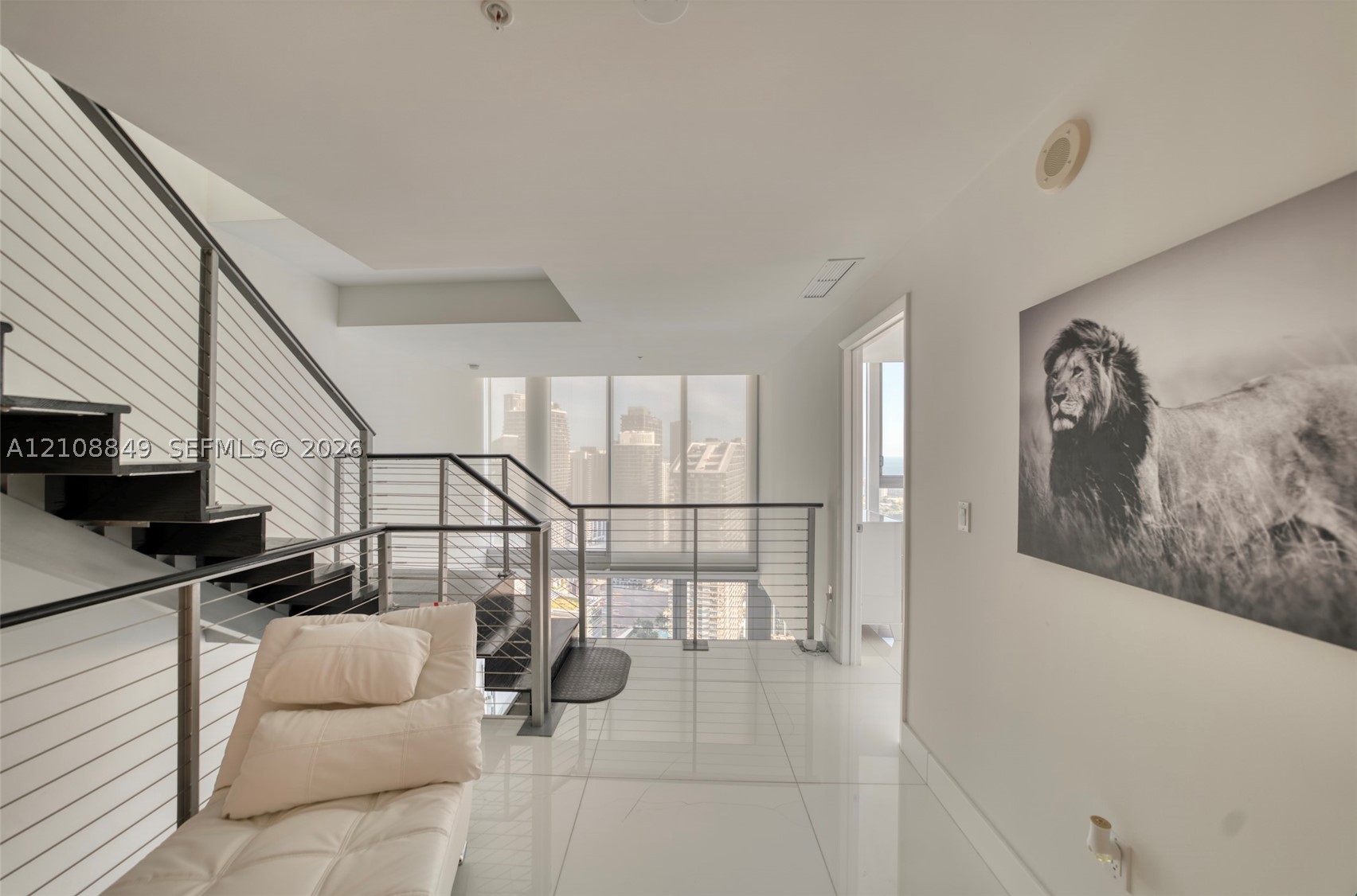 92 SW 3rd St #5203, Miami FL 33130