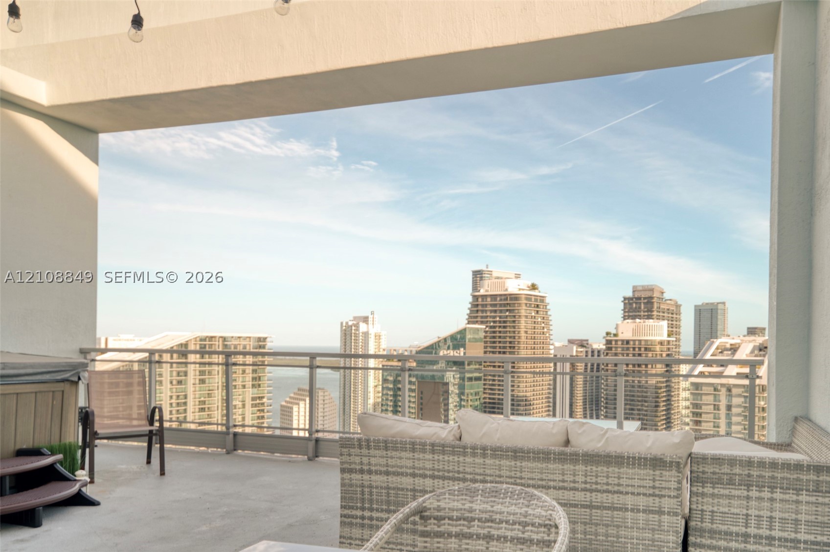 92 SW 3rd St #5203, Miami FL 33130