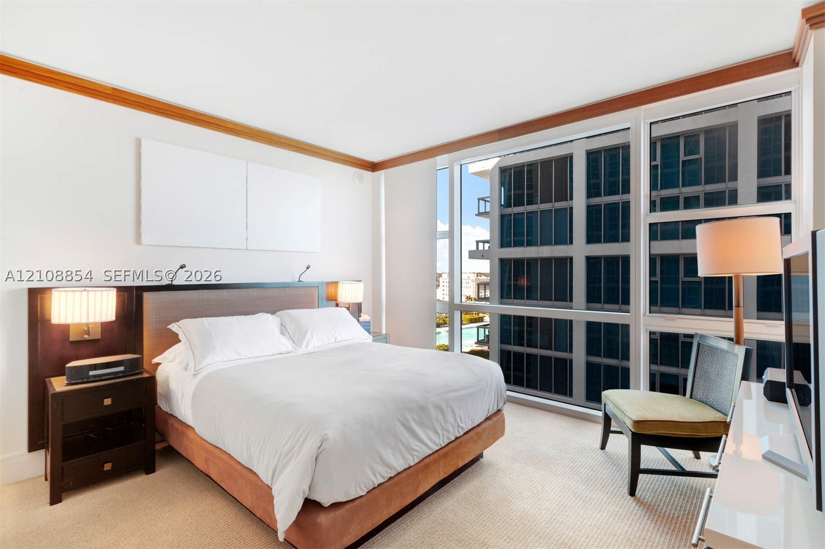 6801 Collins Ave #909, Miami Beach FL 33141