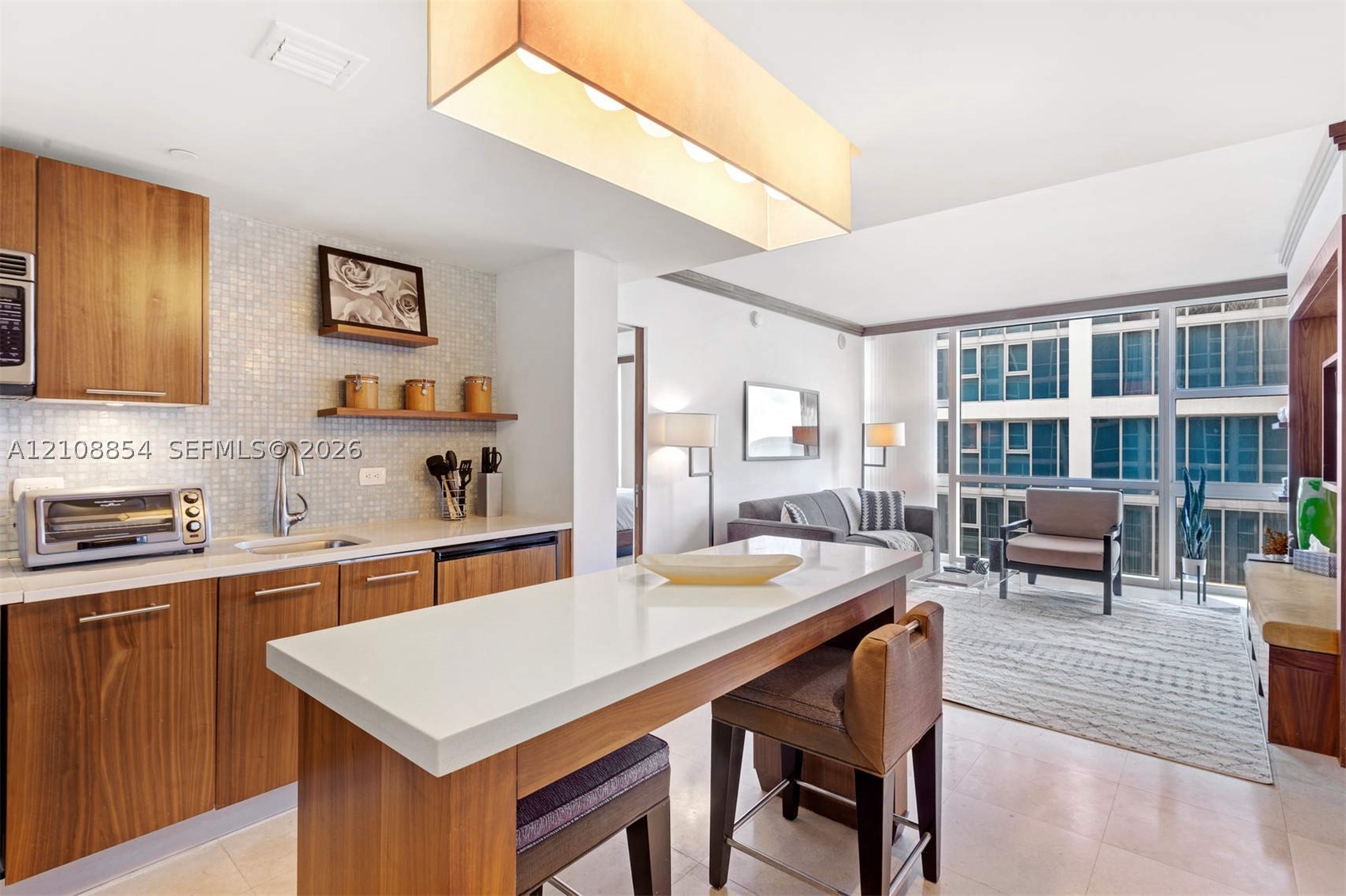 6801 Collins Ave #909, Miami Beach FL 33141