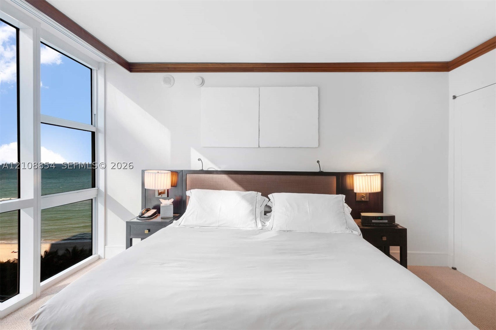 6801 Collins Ave #909, Miami Beach FL 33141