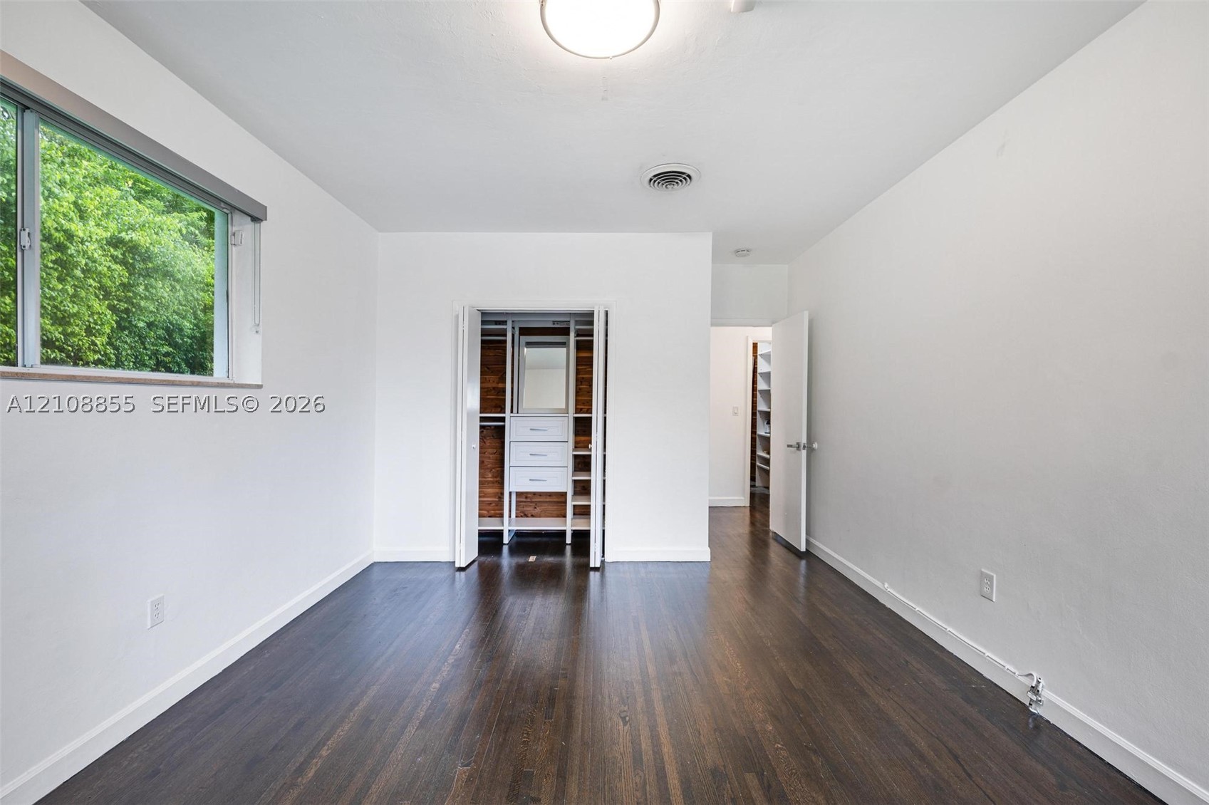 9520 E Broadview Dr, Bay Harbor Islands FL 33154