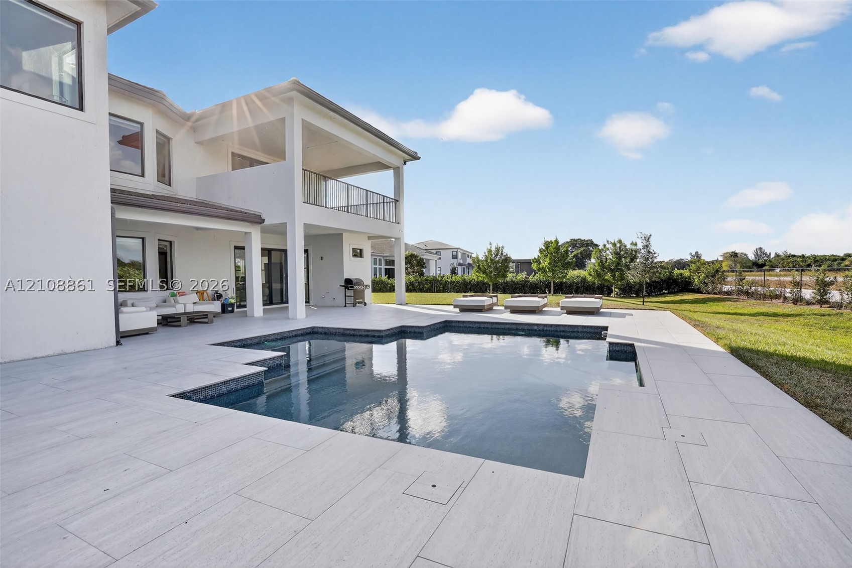 14855 Millstone Ranches Dr, Davie FL 33331