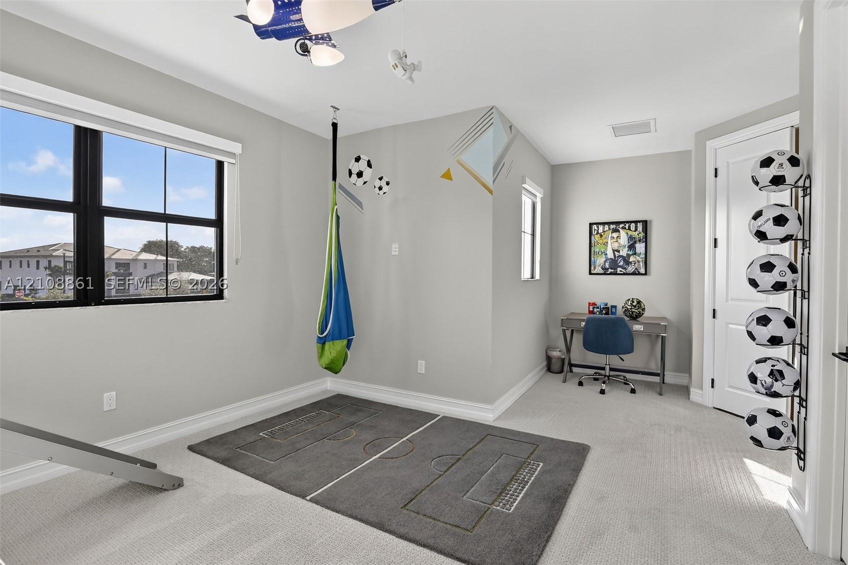 14855 Millstone Ranches Dr, Davie FL 33331