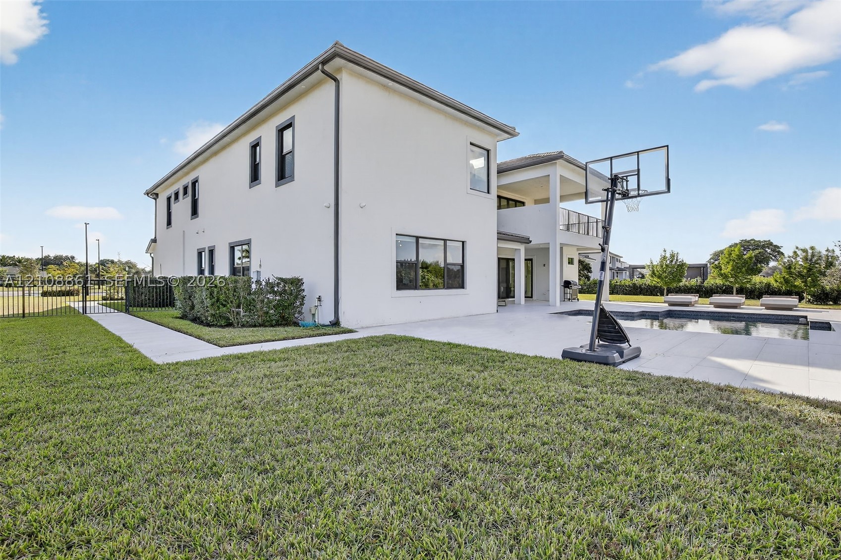 14855 Millstone Ranches Dr, Davie FL 33331