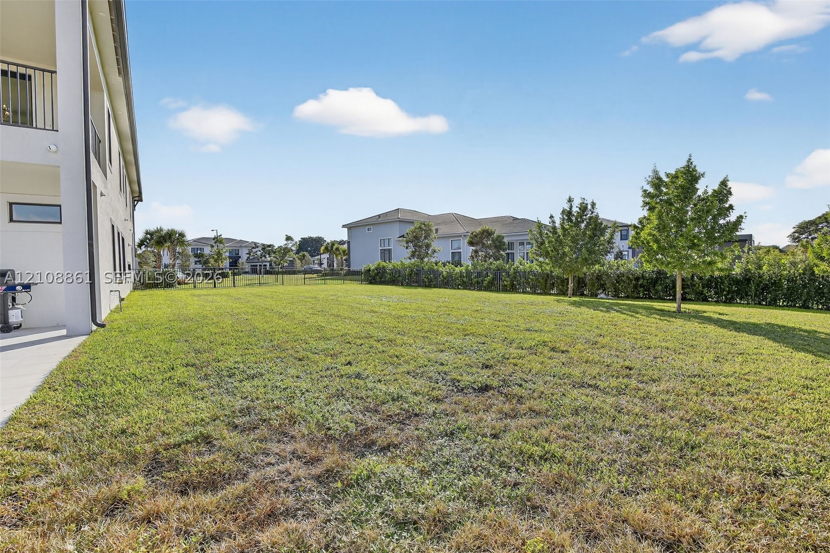 14855 Millstone Ranches Dr, Davie FL 33331